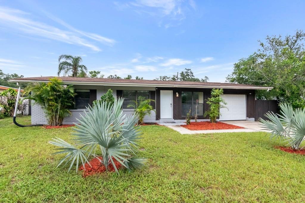 8709 N Renfrew Pl, Tampa