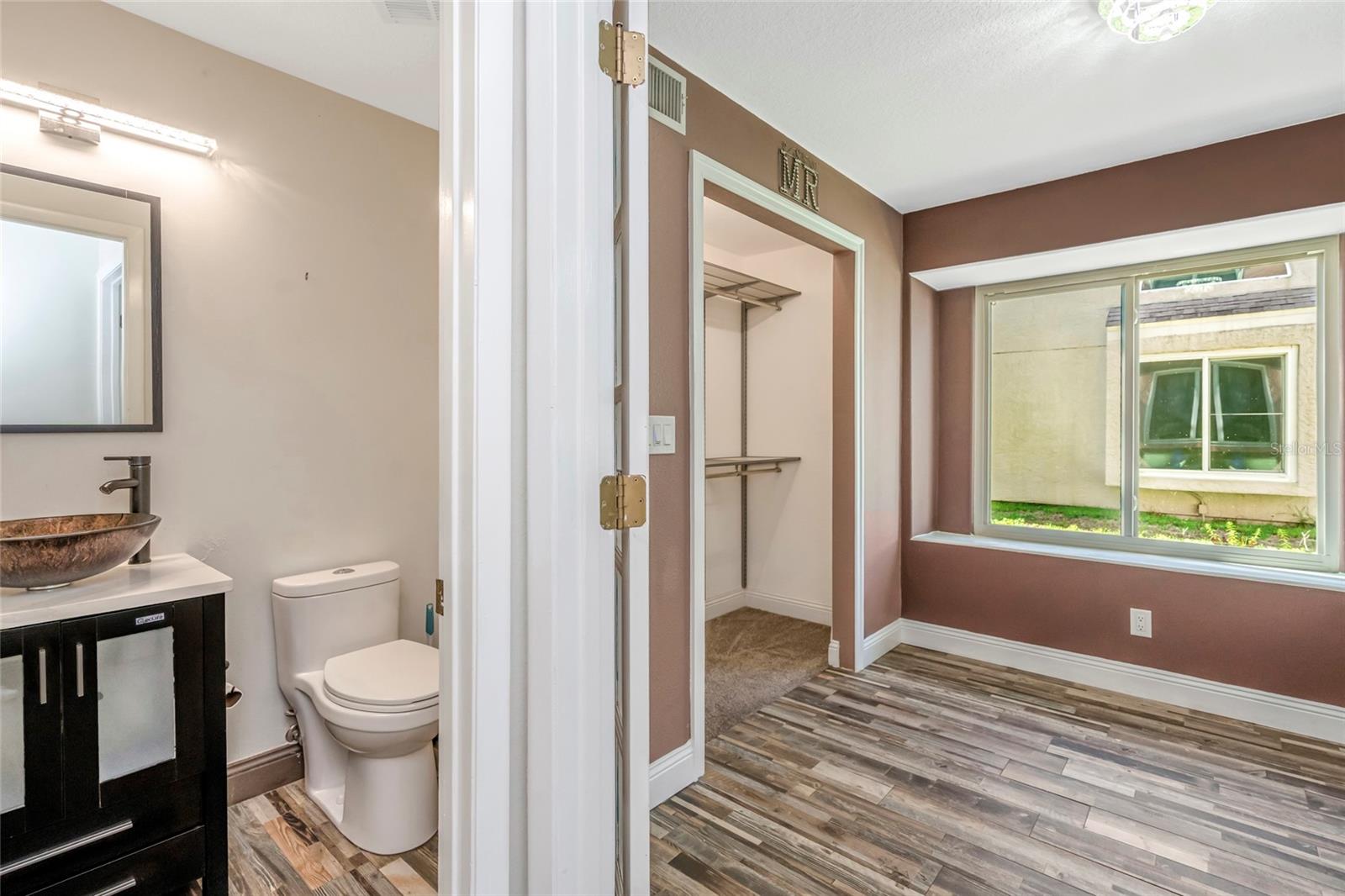 14904 PERRIWINKLE PL