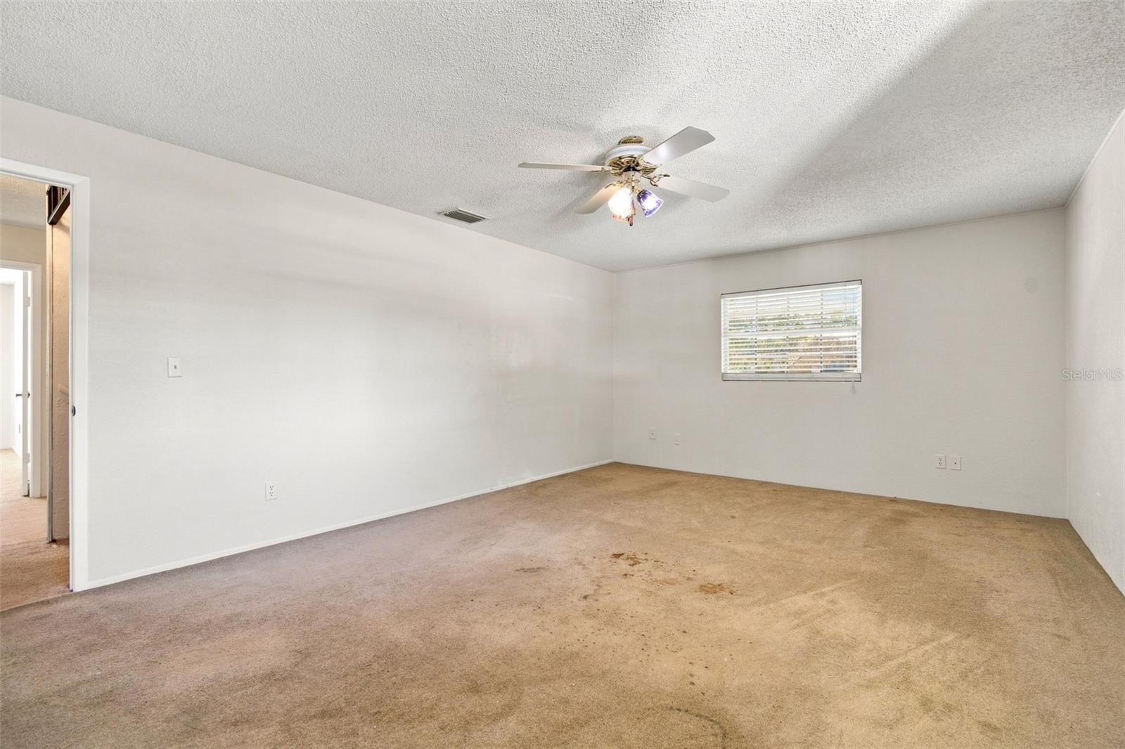 2705 SILVER LAKE AVE