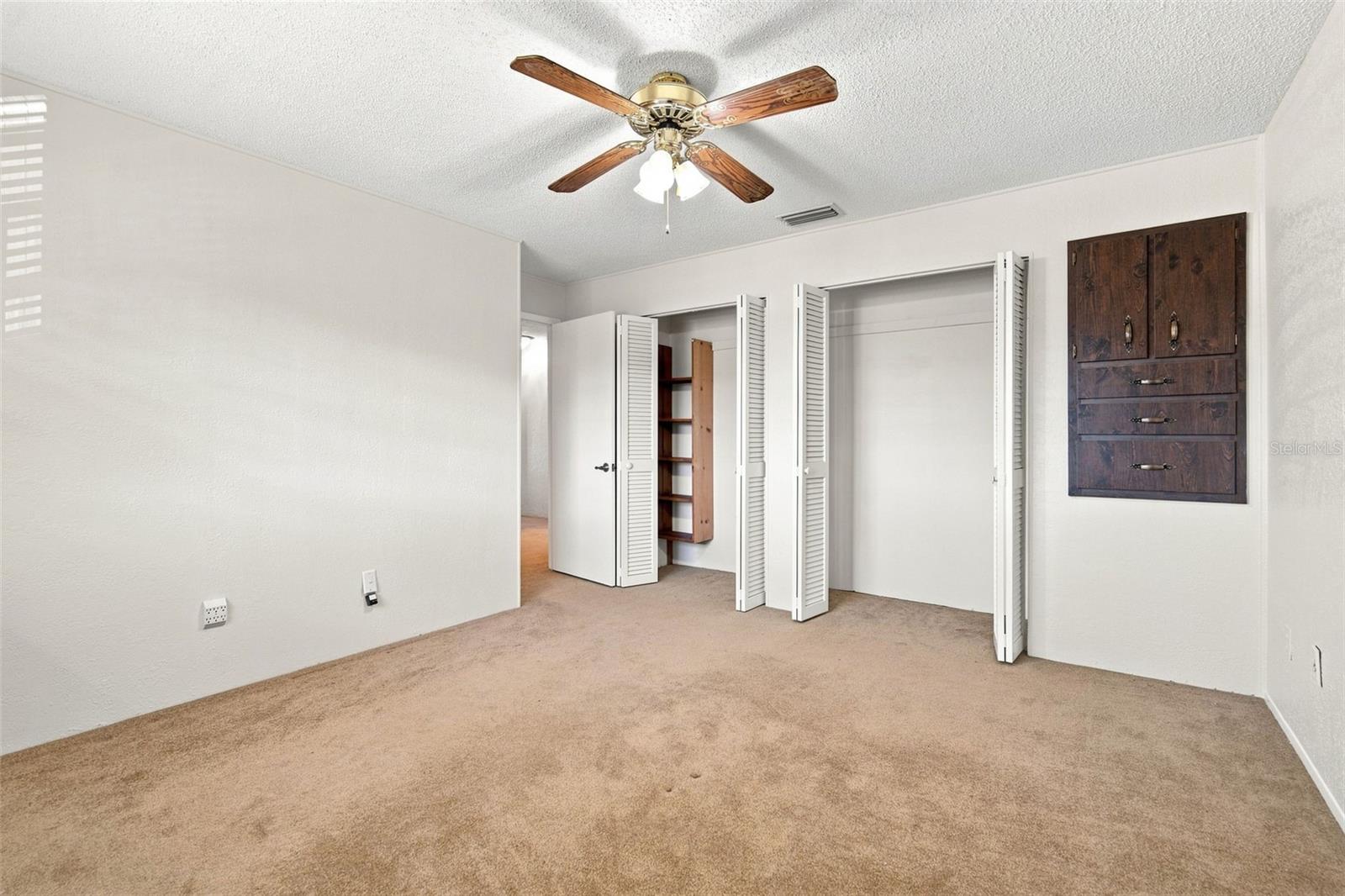 2705 SILVER LAKE AVE