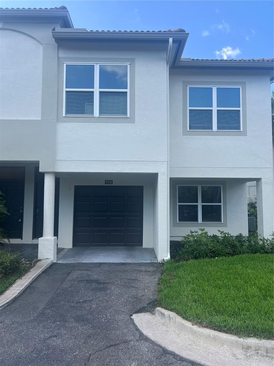 910 Normandy Trace Rd, Tampa