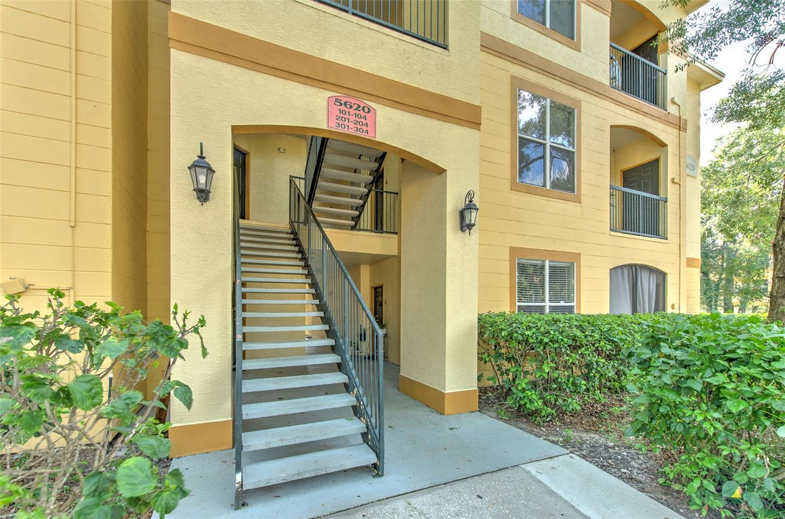 5620 Pinnacle Heights Cir #303, Tampa