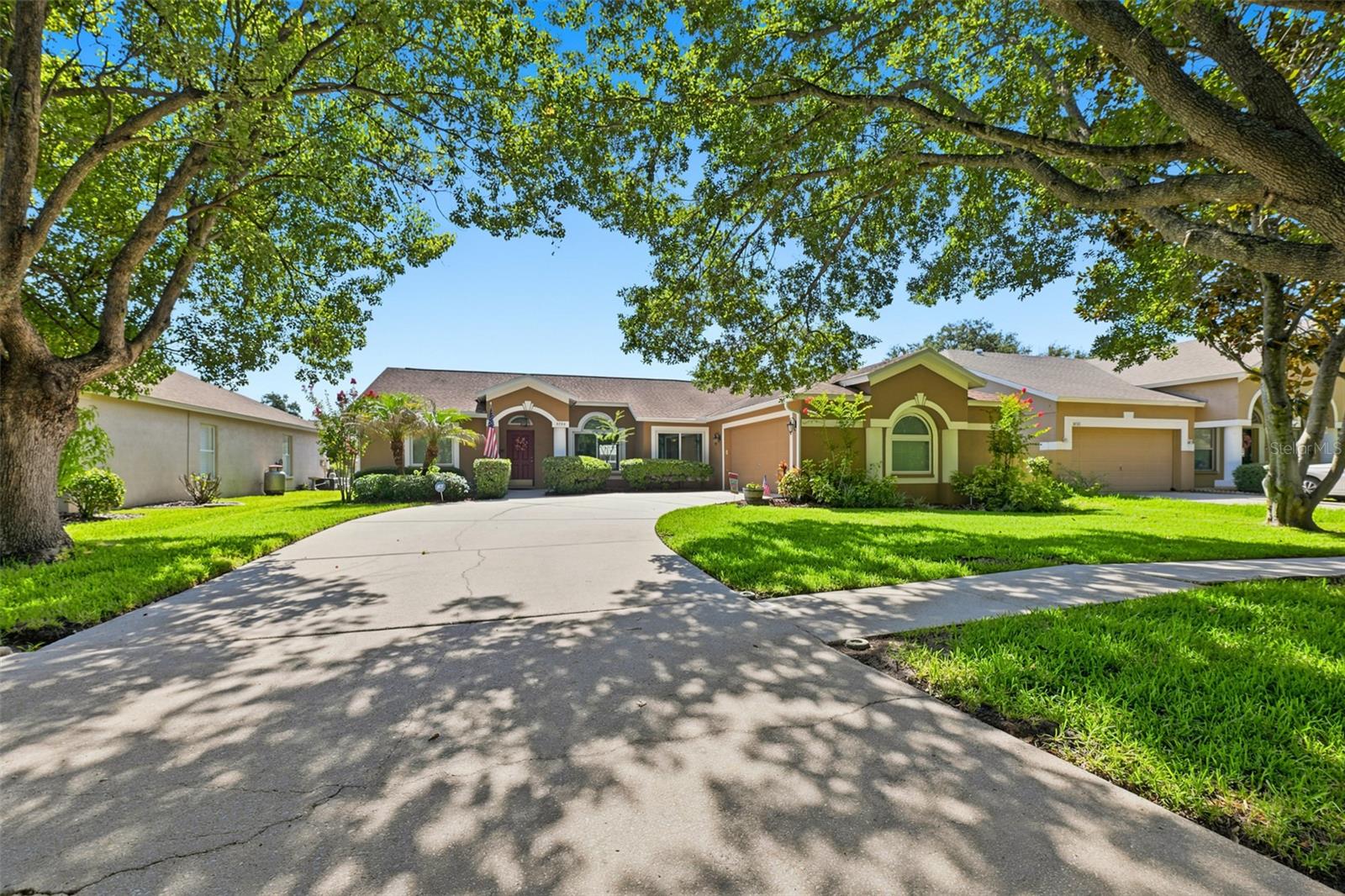 3720 Treeline Dr, Valrico