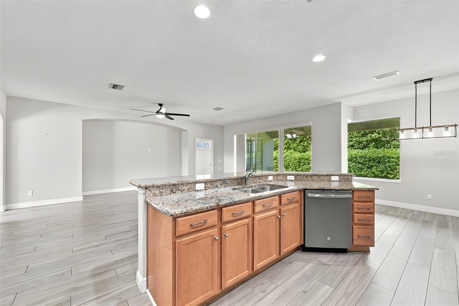 3403 WALDEN RESERVE DR