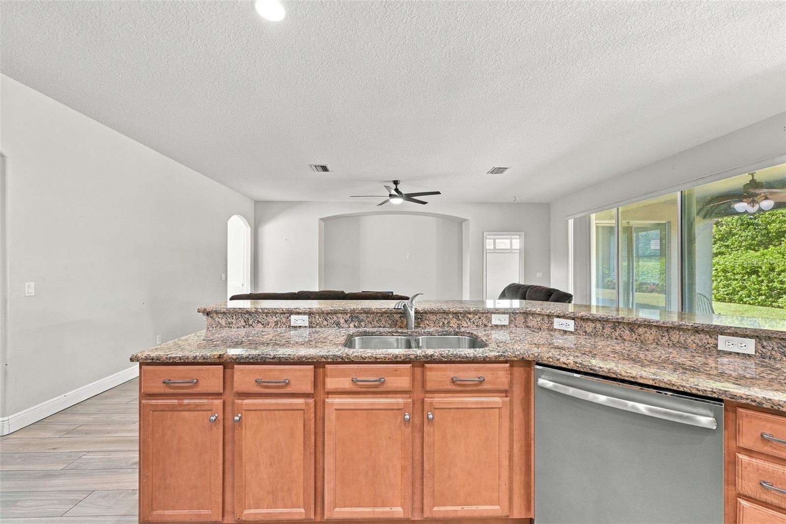 3403 WALDEN RESERVE DR