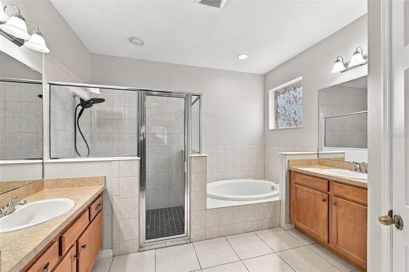 3403 WALDEN RESERVE DR