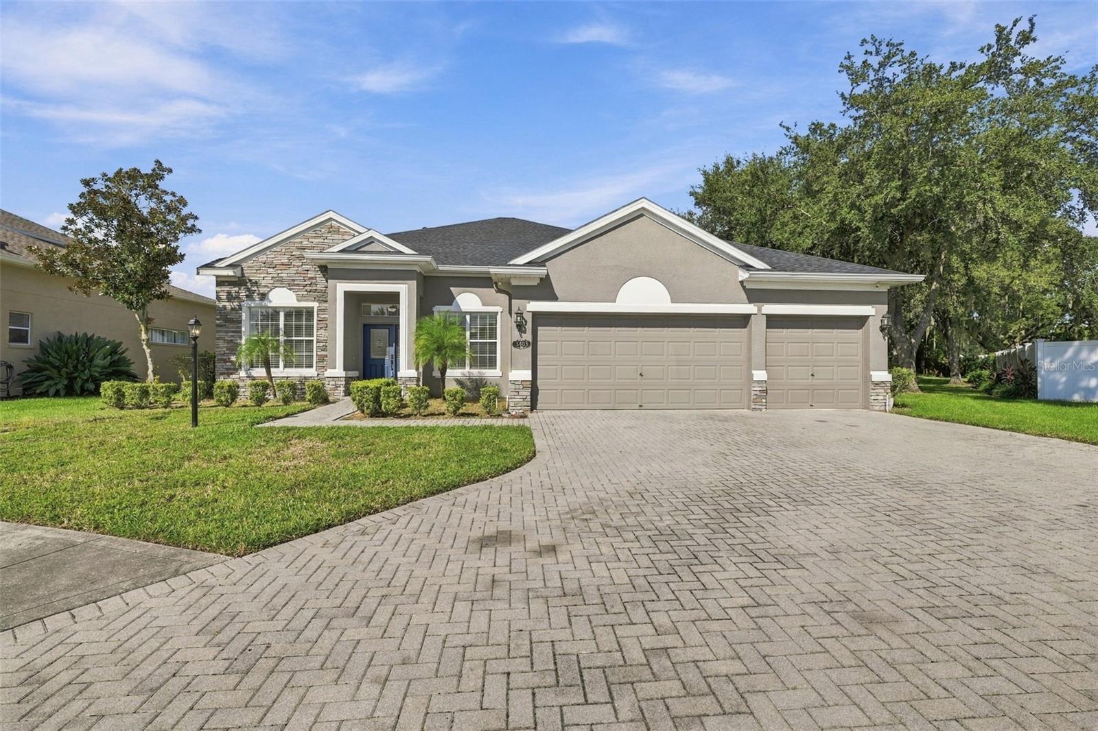 3403 WALDEN RESERVE DR
