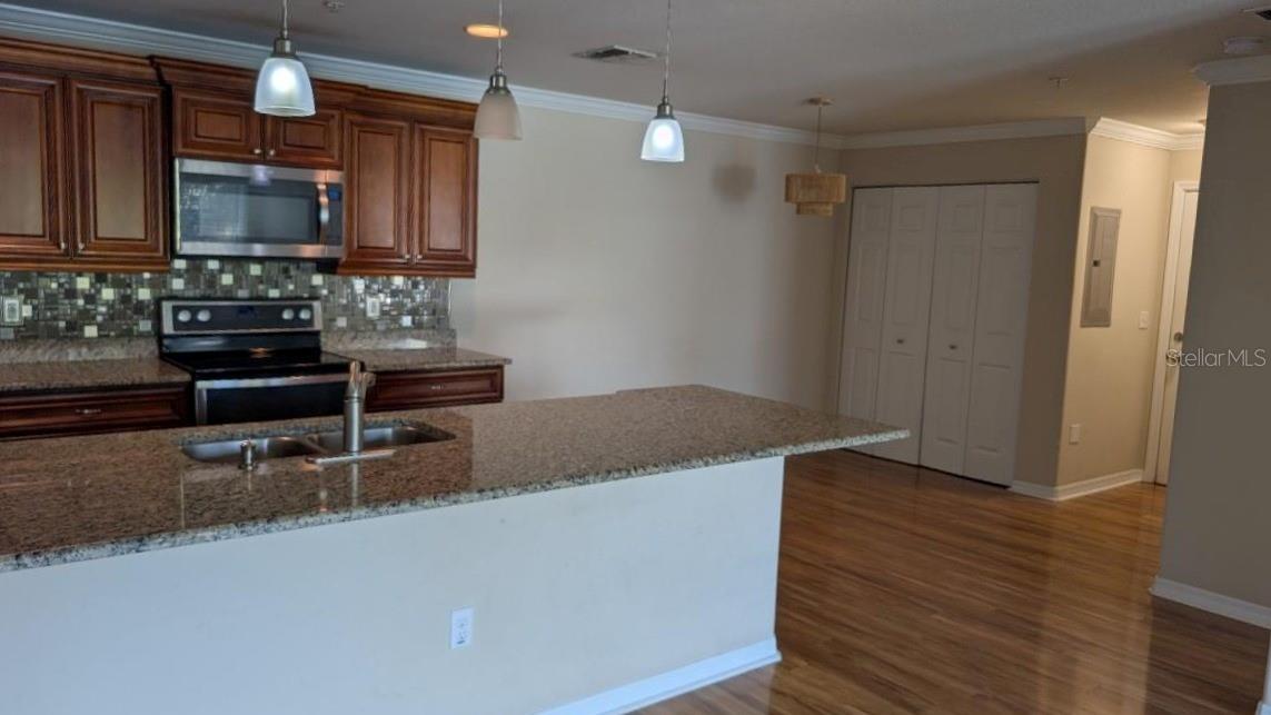 6420 BANYAN BLVD #203