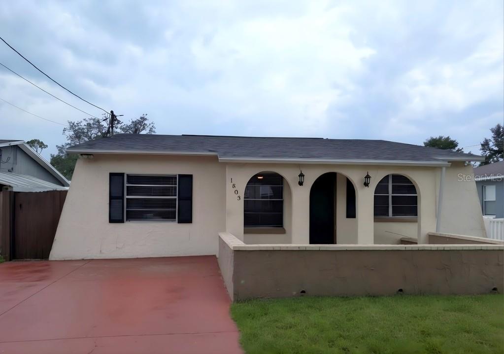 1803 E Humphrey St, Tampa