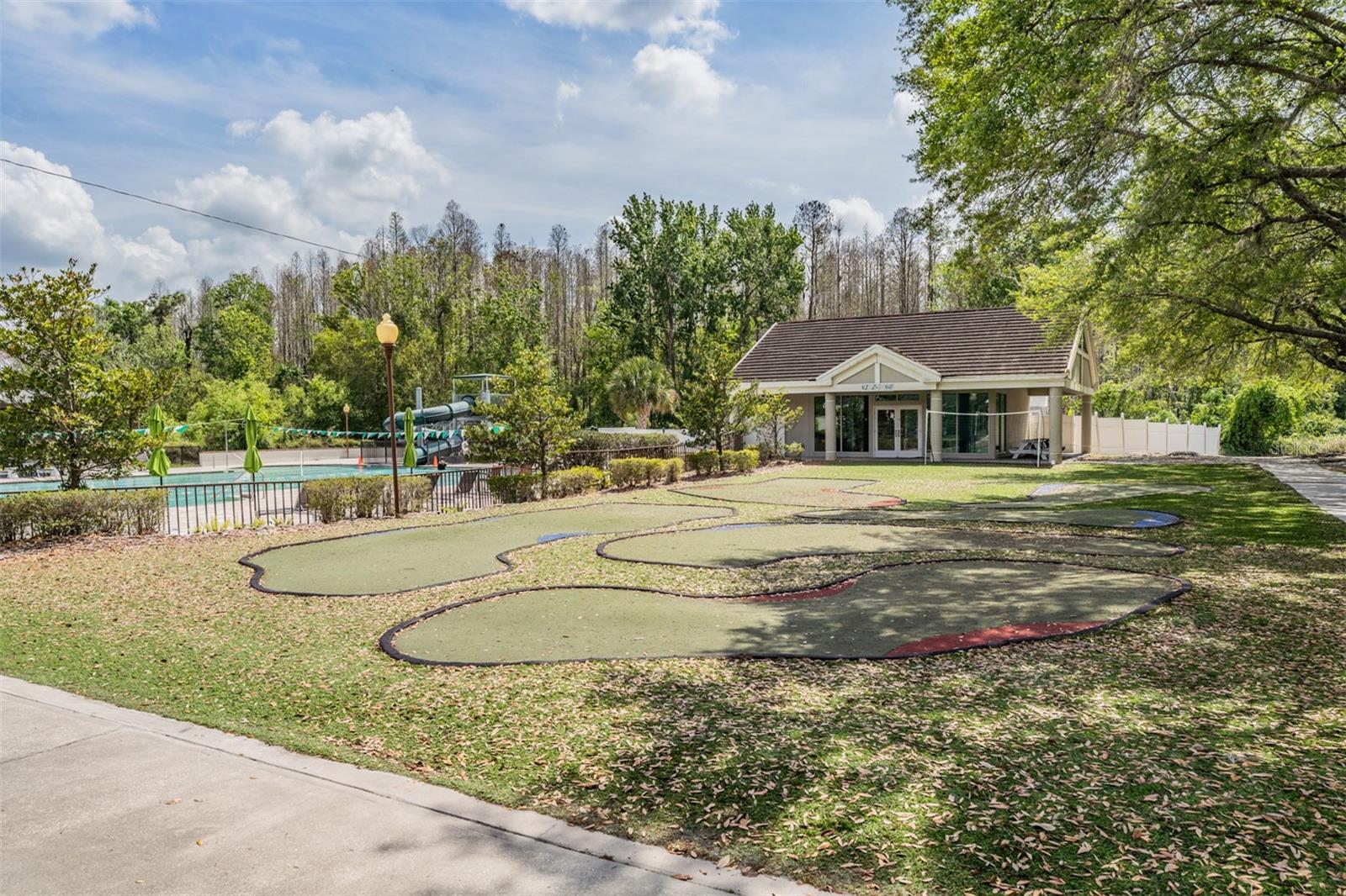9402 HUNTERS POND DR