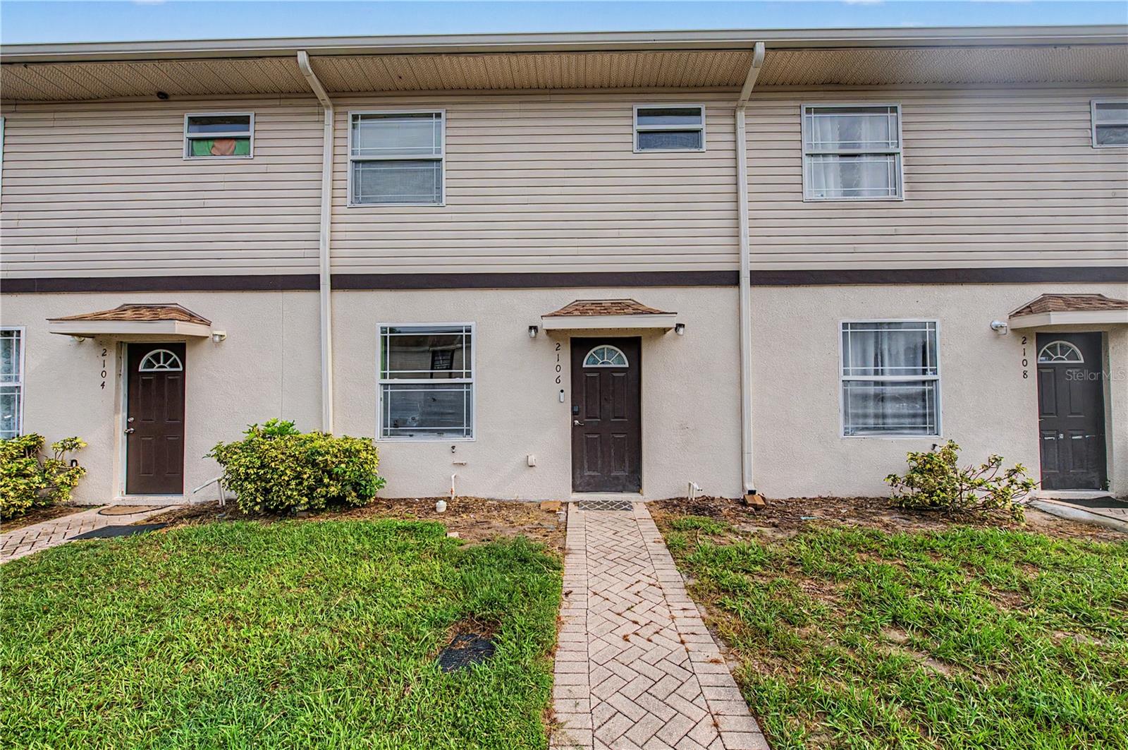 2106 Pine Chace Ct, Tampa
