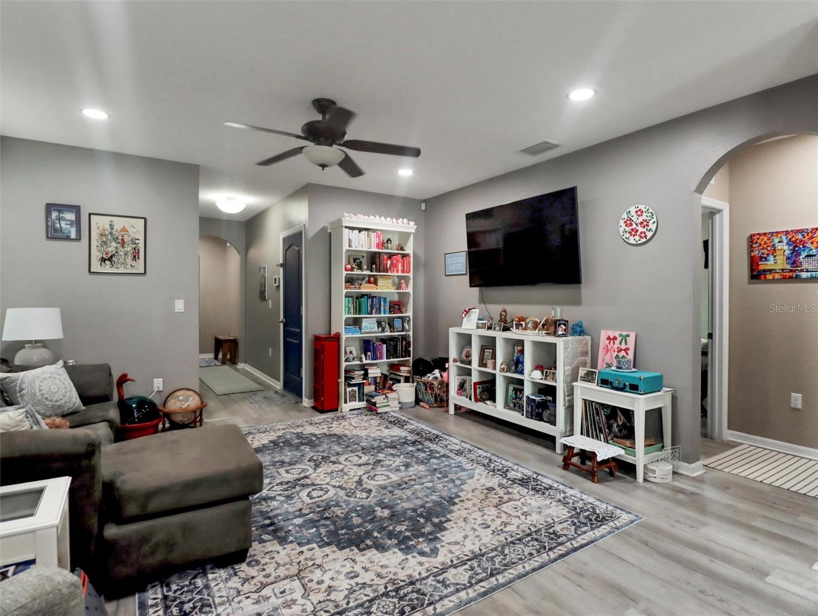 10408 WHISPERING HAMMOCK DR