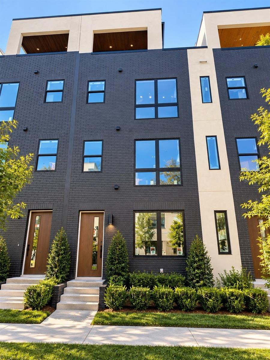 2117 N OLA AVE #3