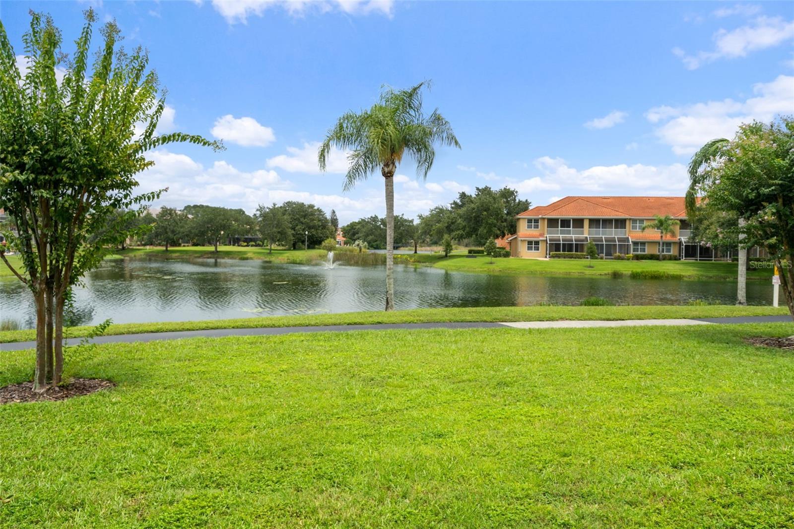 6808 Dali Ave #101, Land O Lakes