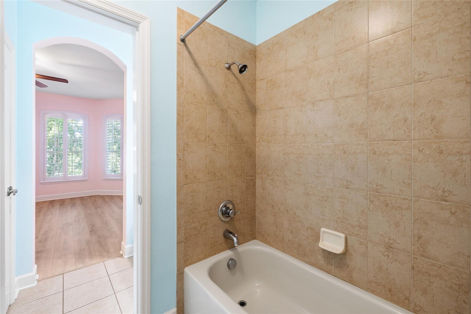 15910 TERNGLADE DR