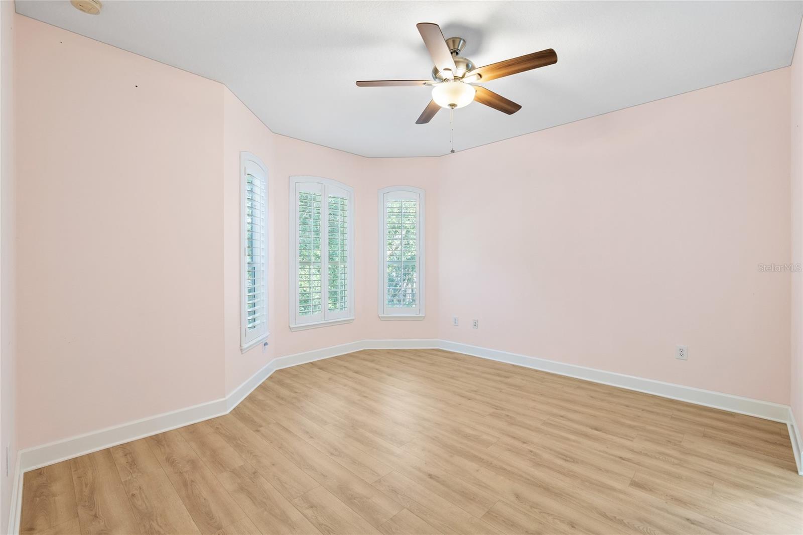 15910 TERNGLADE DR