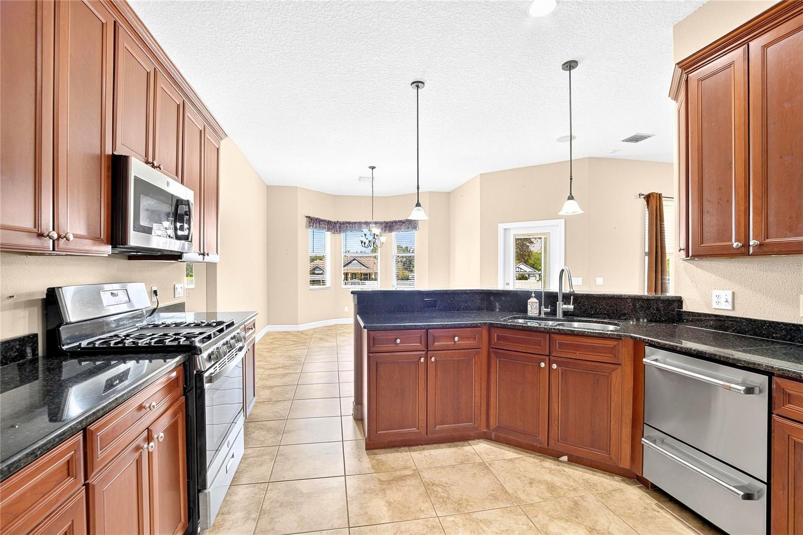 13975 MCINTOSH RD