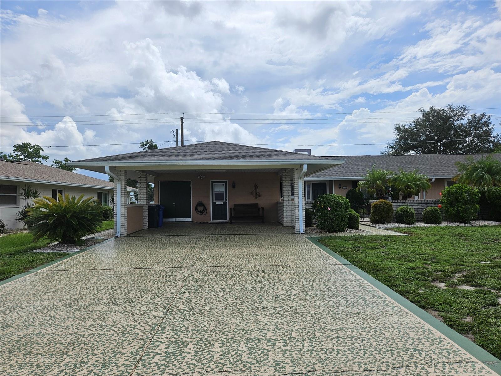 1505 N Pebble Beach Blvd, Sun City Center