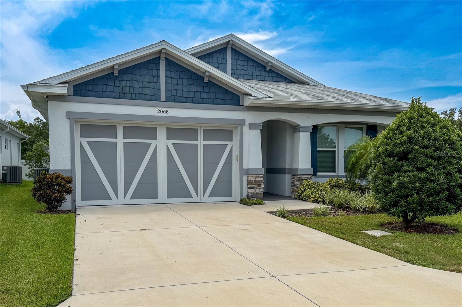 2065 Paragon Cir W, Clearwater
