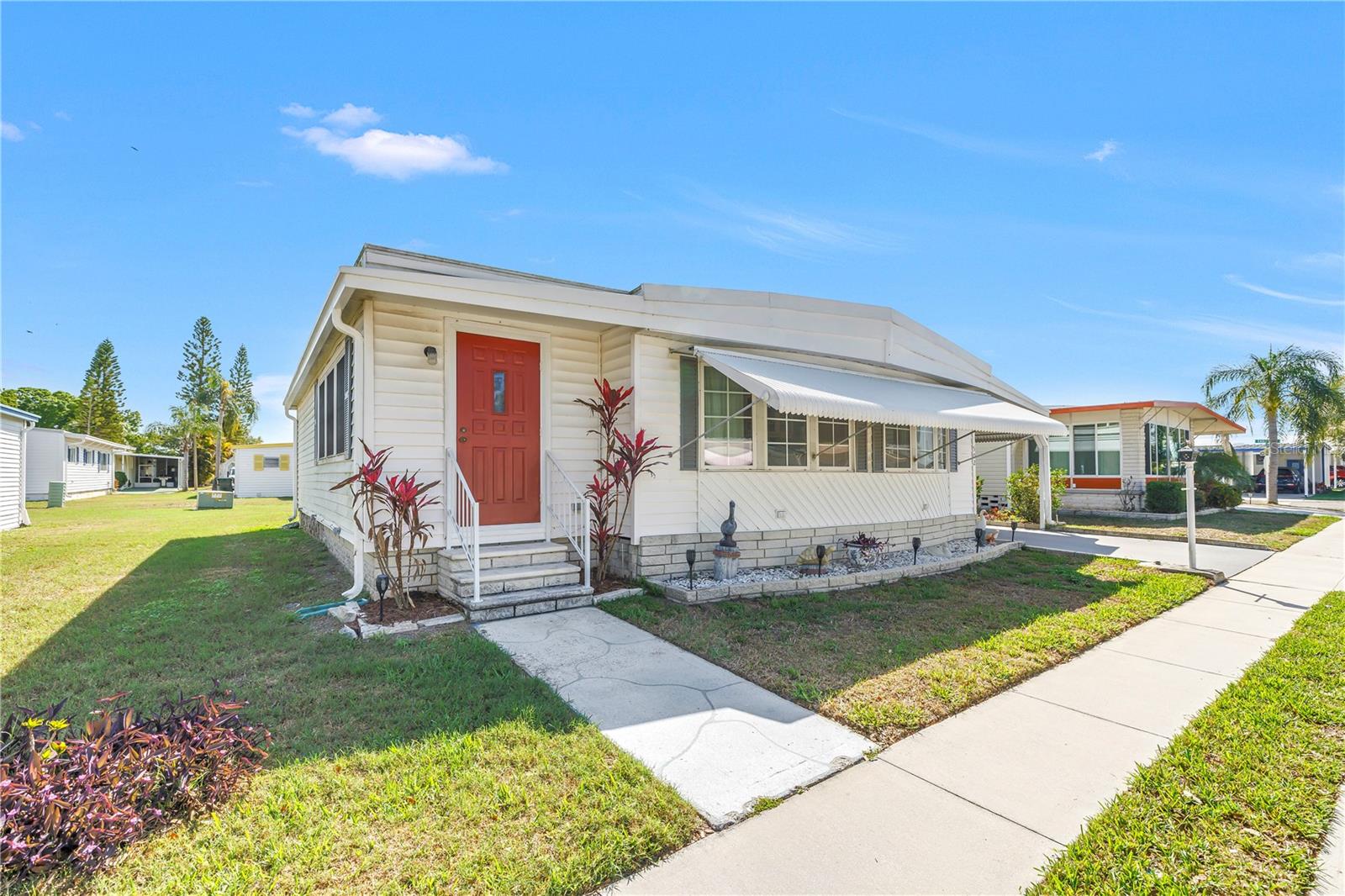 1100 Belcher Rd S #502, Largo