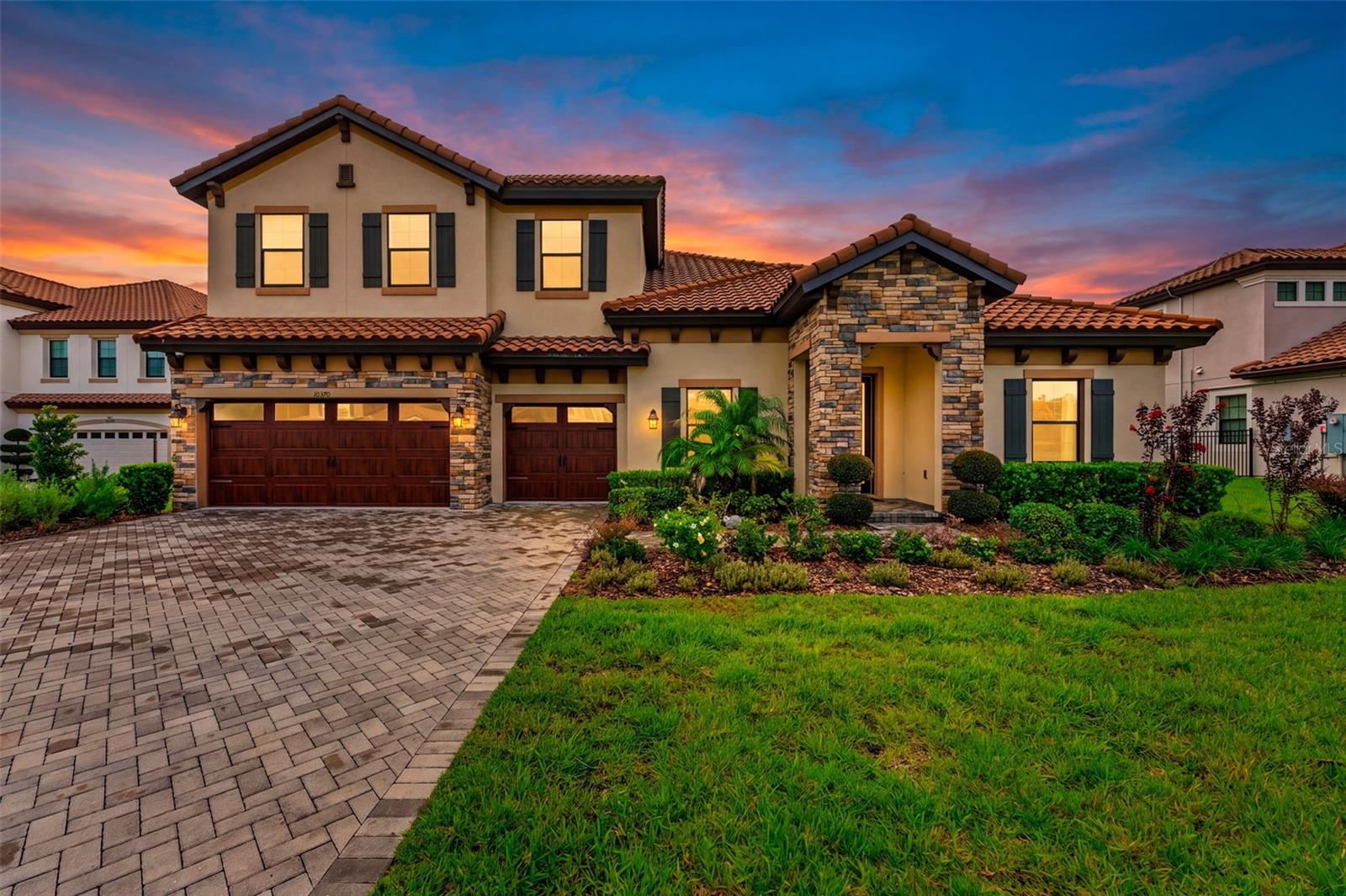 10370 Meadowrun Dr, Lithia