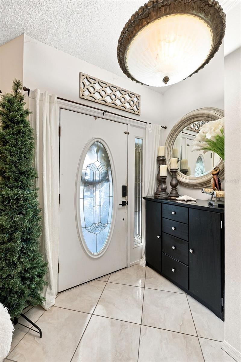 8136 GOLF CLUB CT