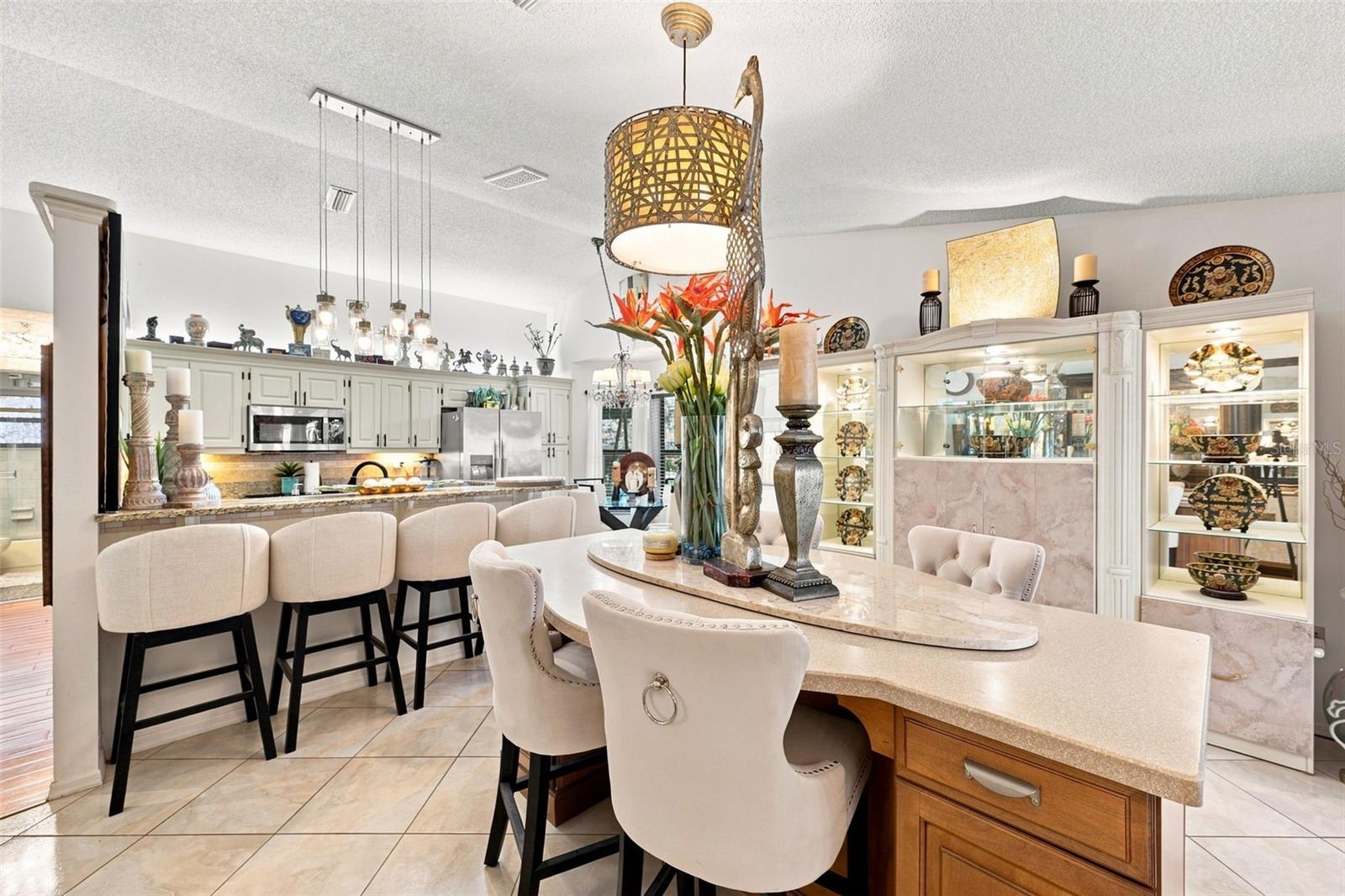 8136 GOLF CLUB CT
