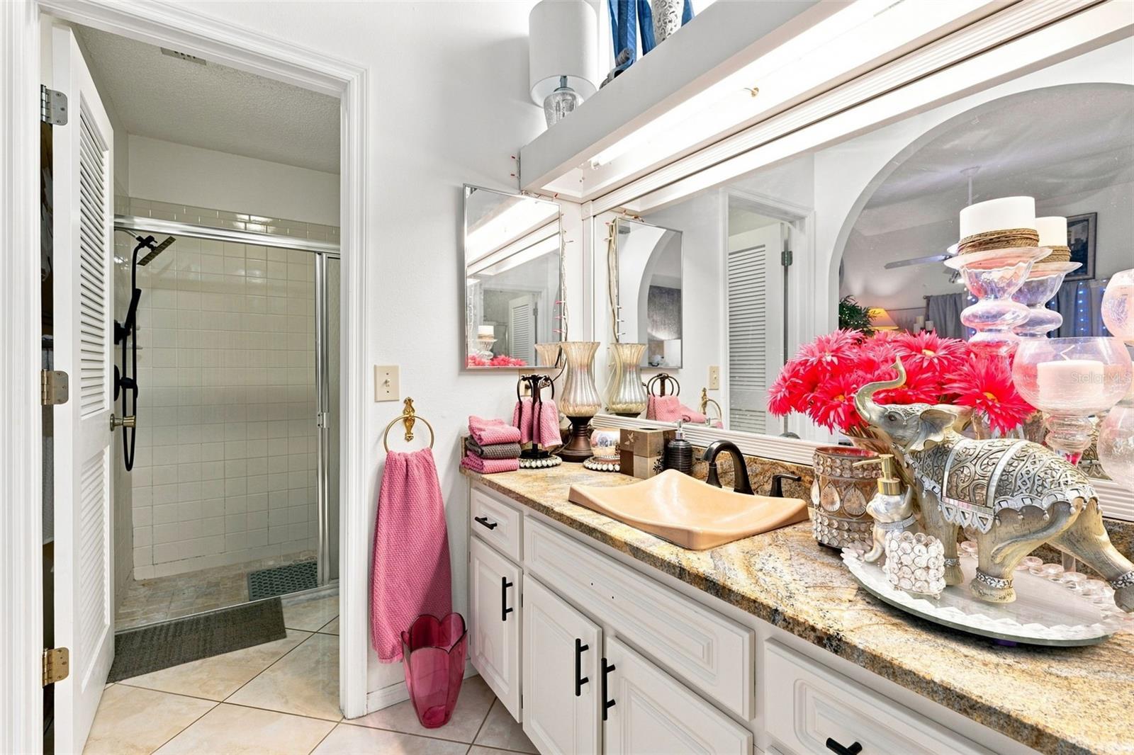 8136 GOLF CLUB CT