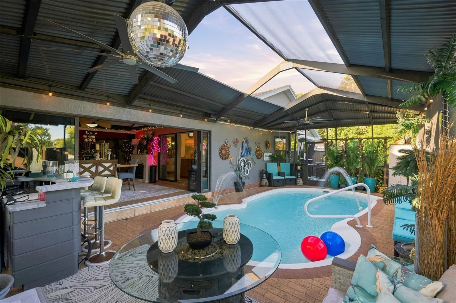 8136 GOLF CLUB CT