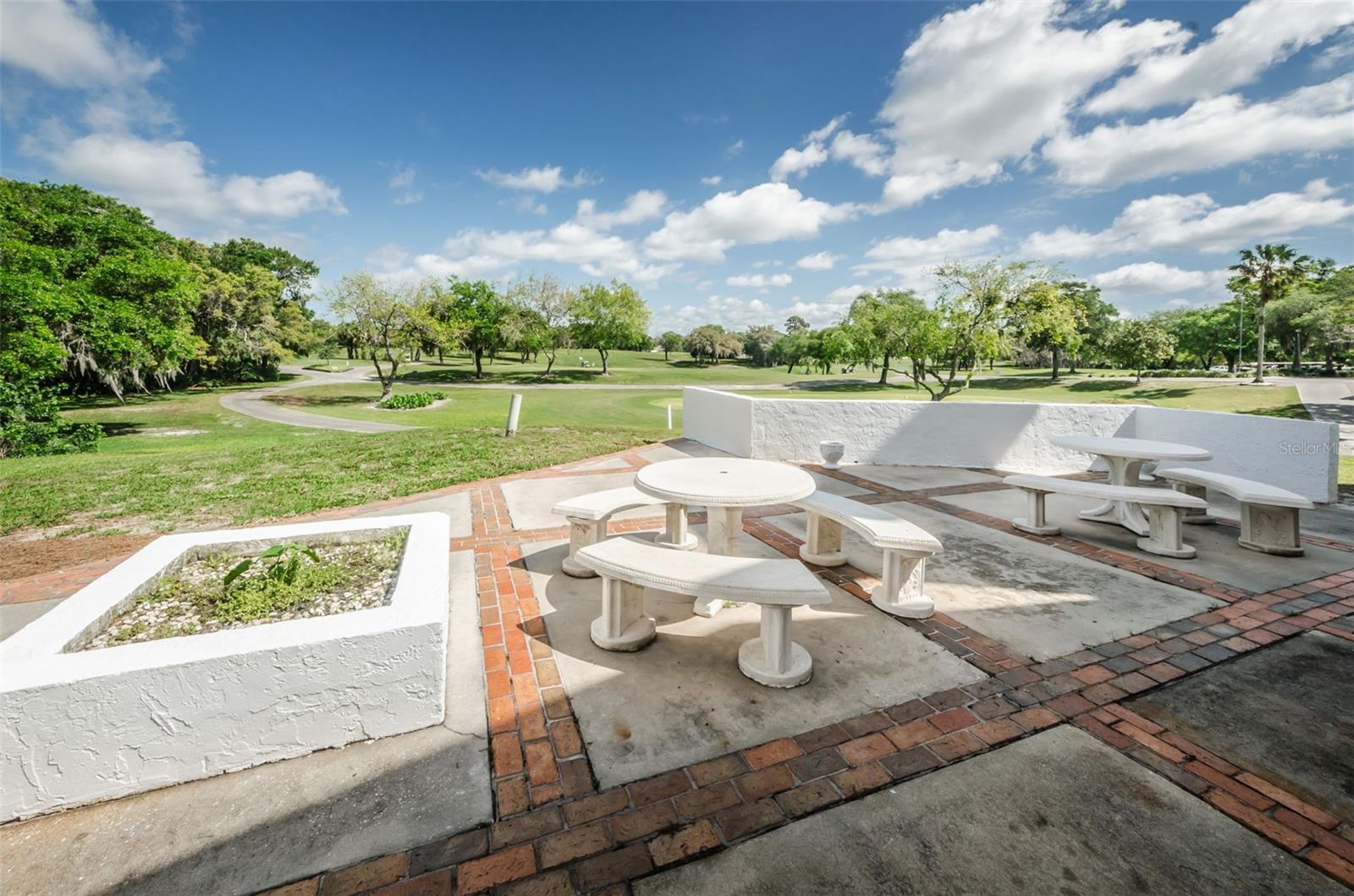 8136 GOLF CLUB CT