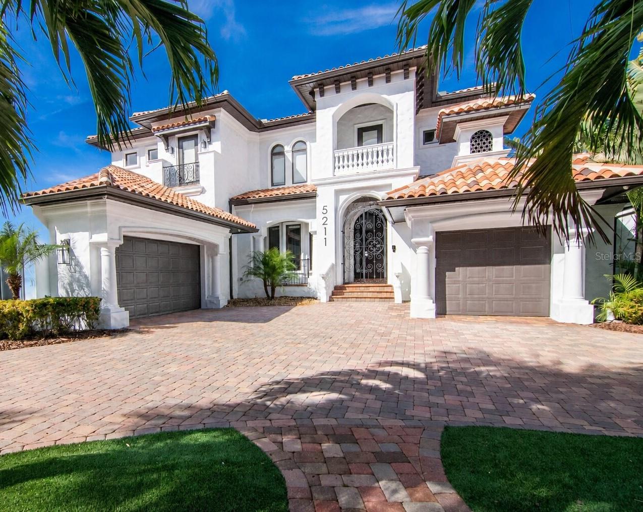5211 W Neptune Way, Tampa