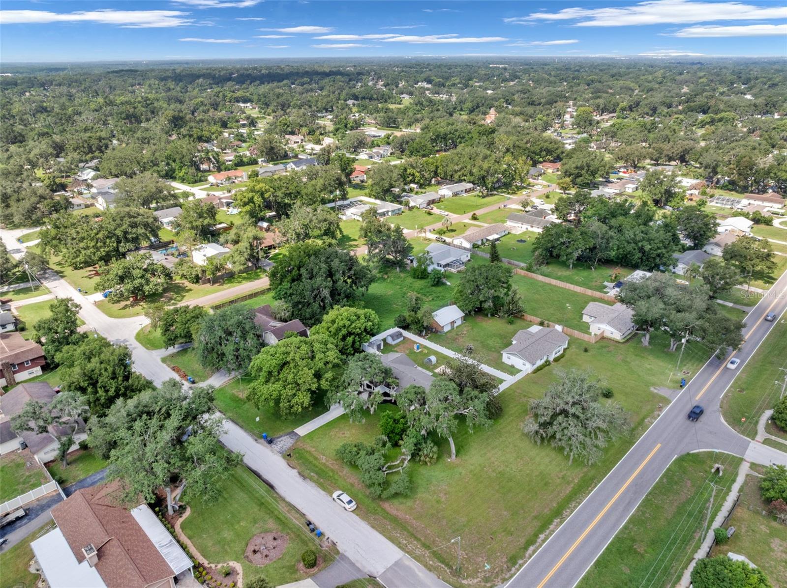 1002 KAY JEAN DR