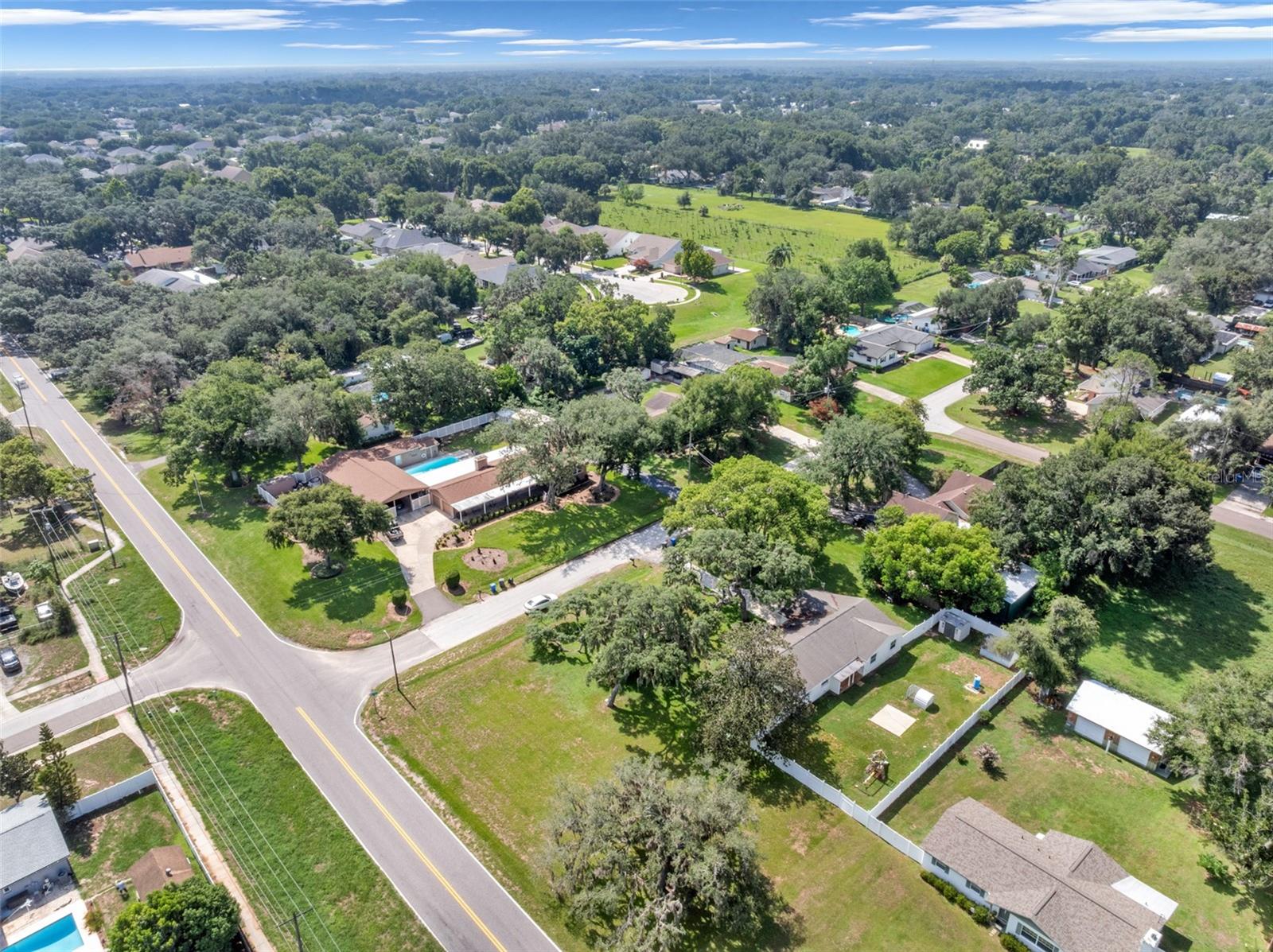 1002 KAY JEAN DR