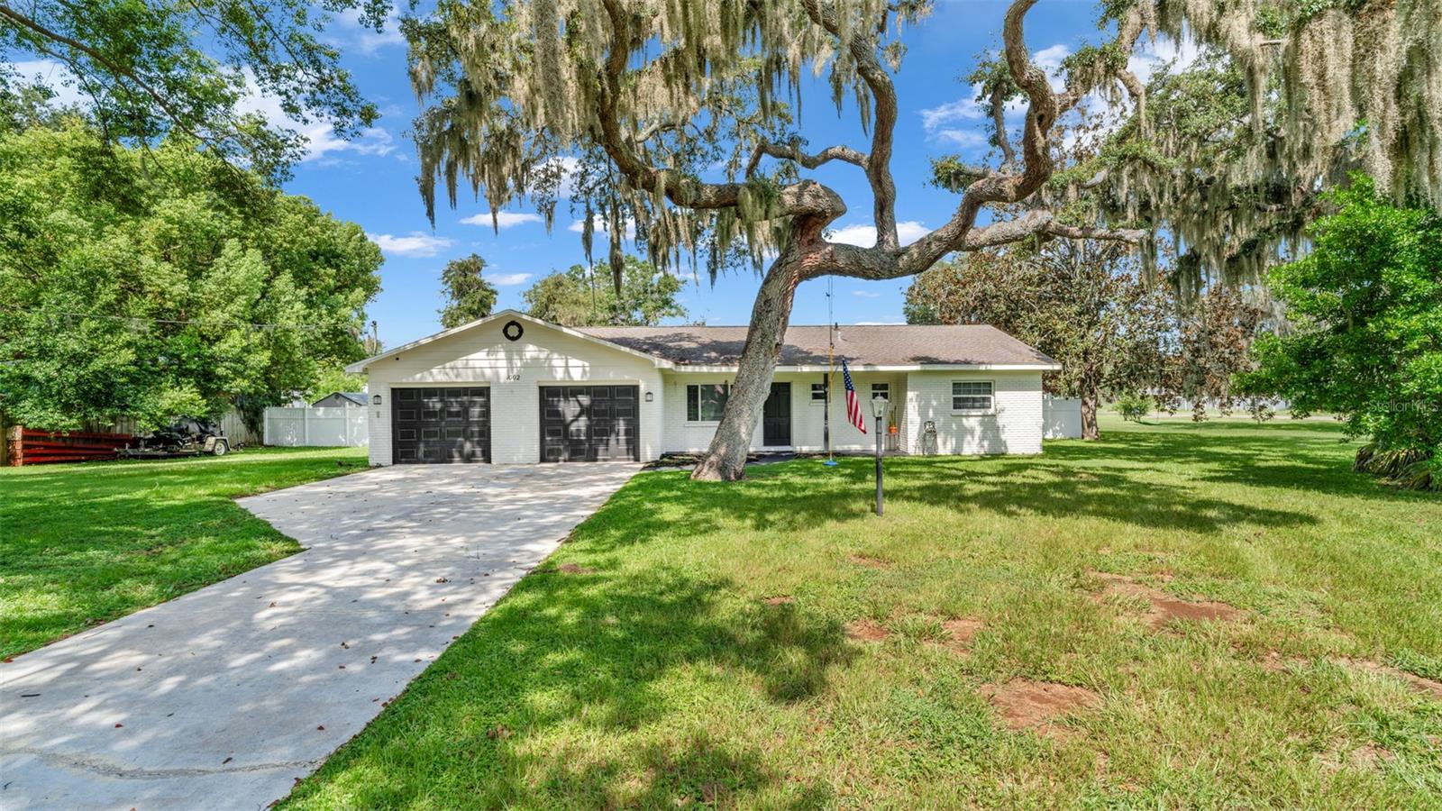 1002 KAY JEAN DR
