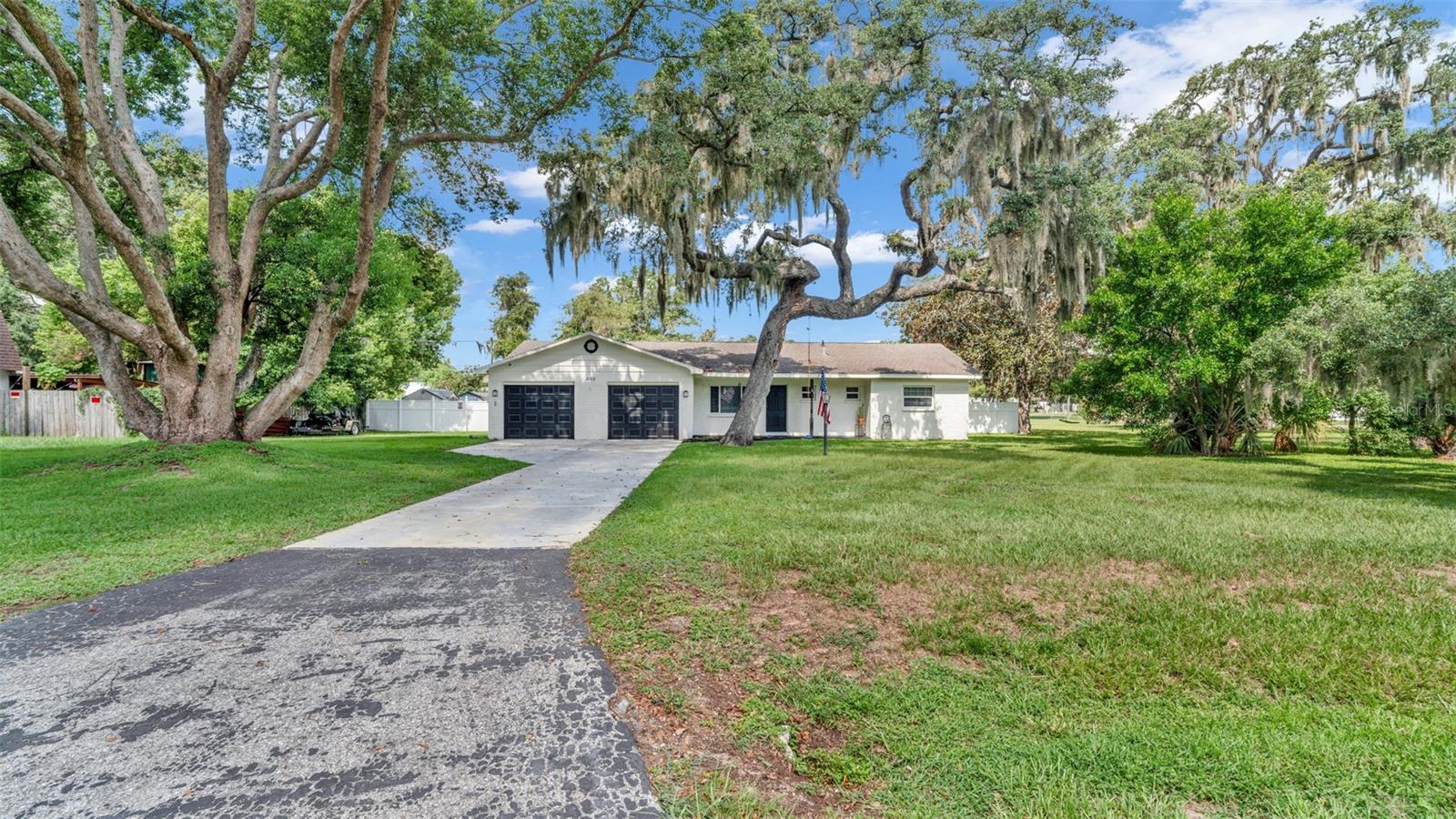 1002 KAY JEAN DR