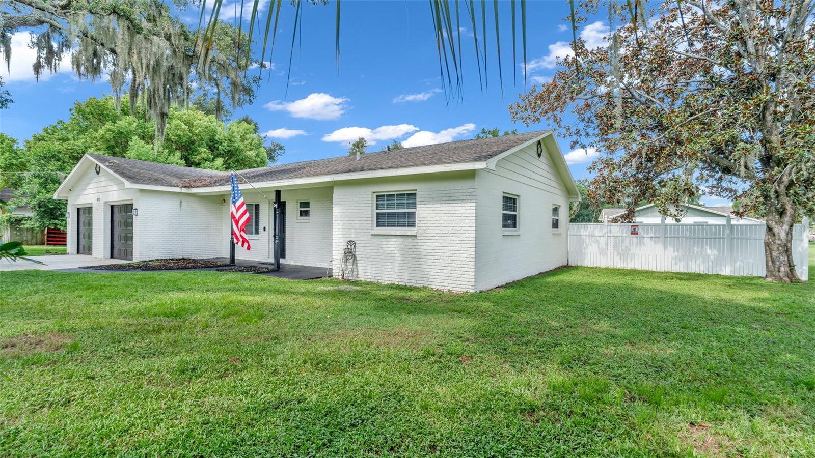 1002 KAY JEAN DR