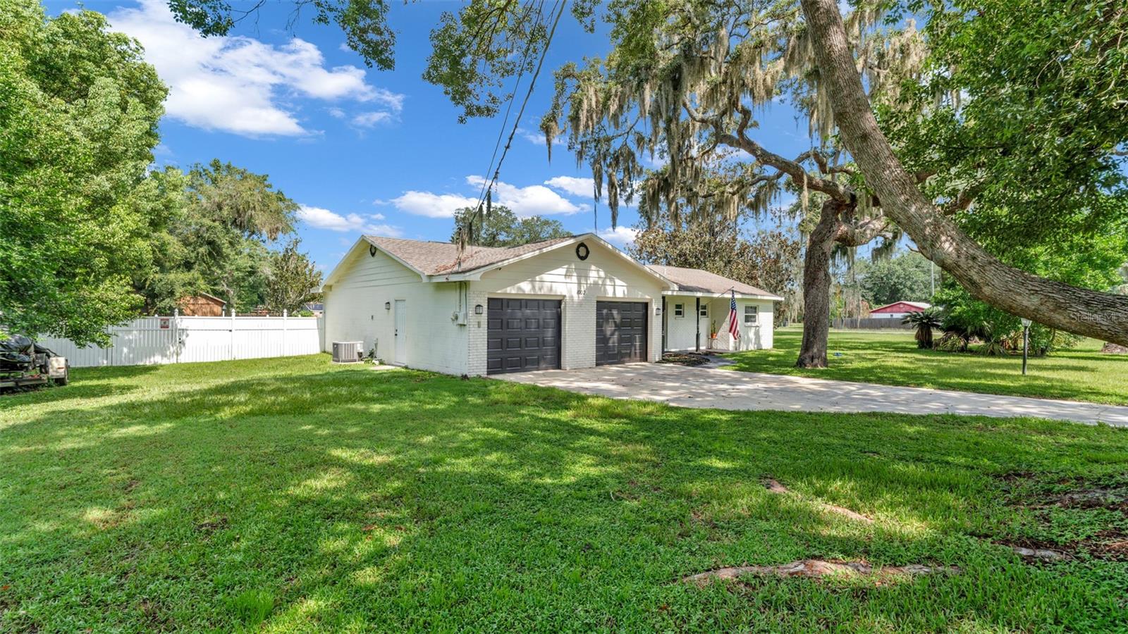 1002 KAY JEAN DR