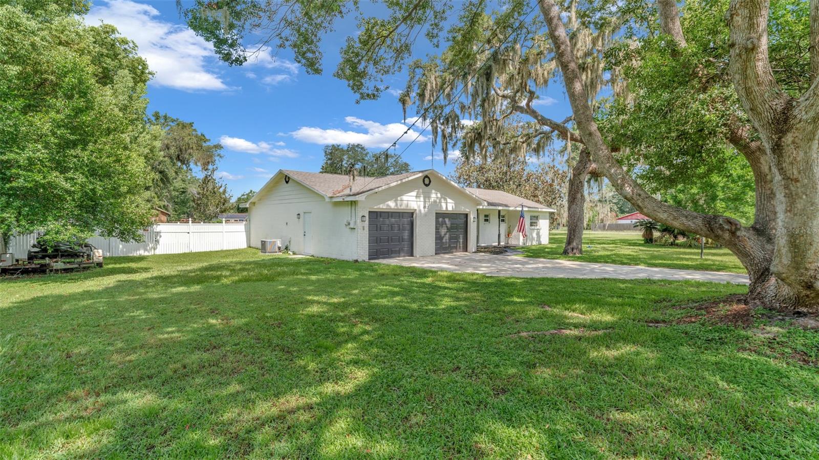 1002 KAY JEAN DR