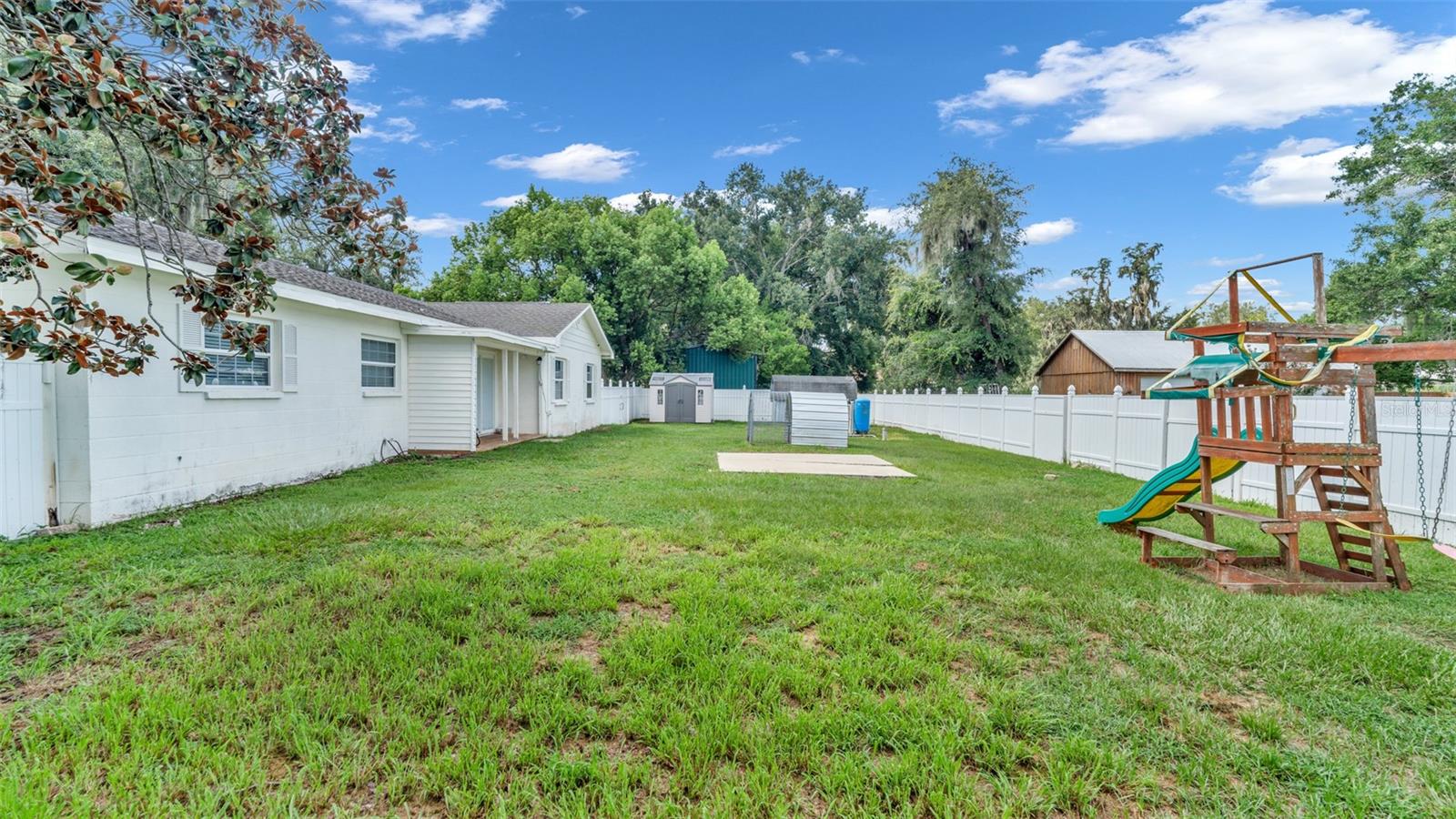 1002 KAY JEAN DR