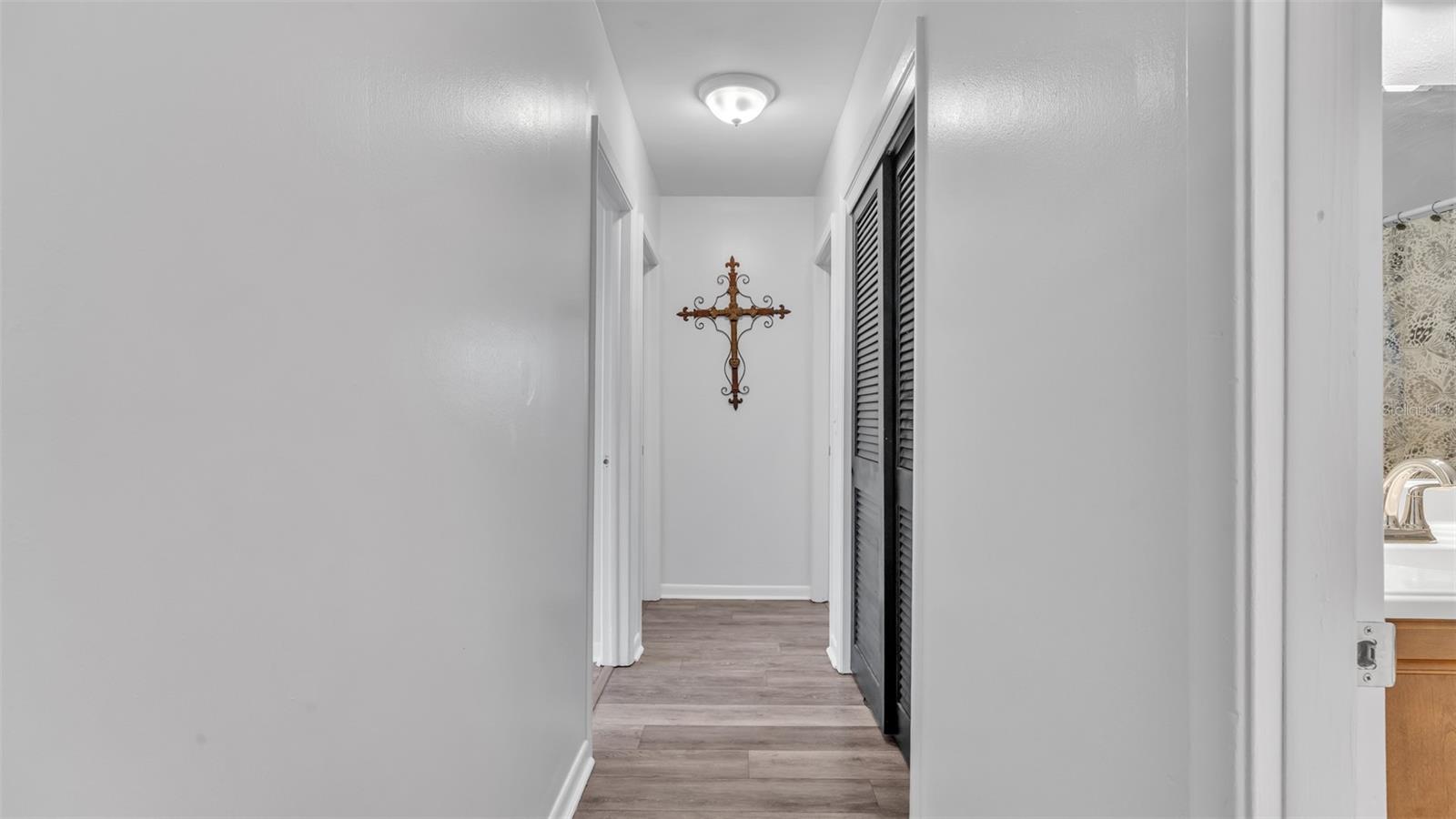 1002 KAY JEAN DR
