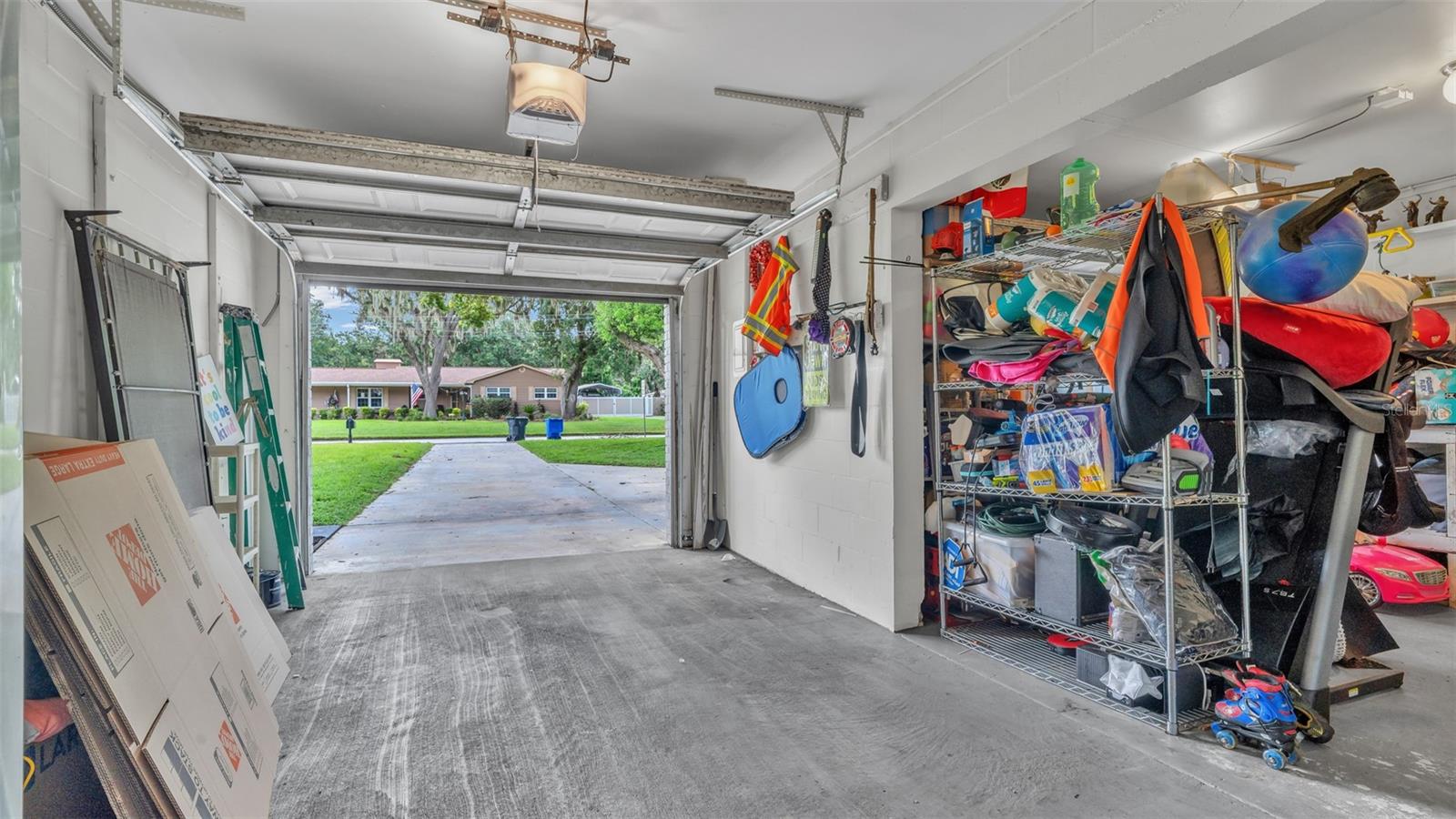 1002 KAY JEAN DR