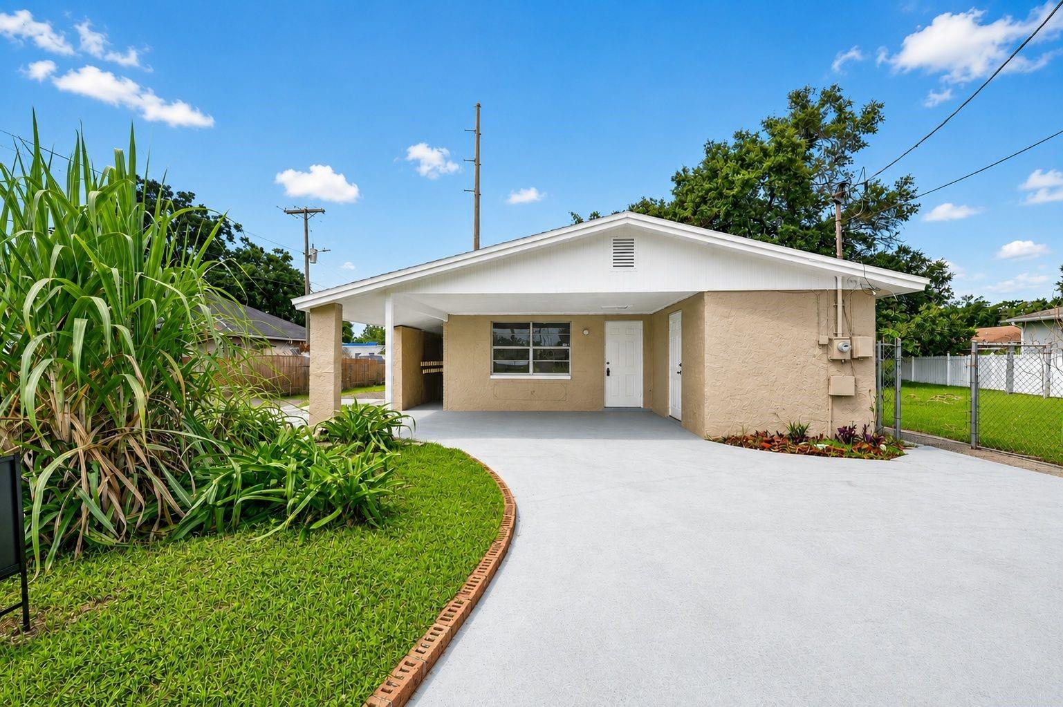3311 E Chelsea St, Tampa