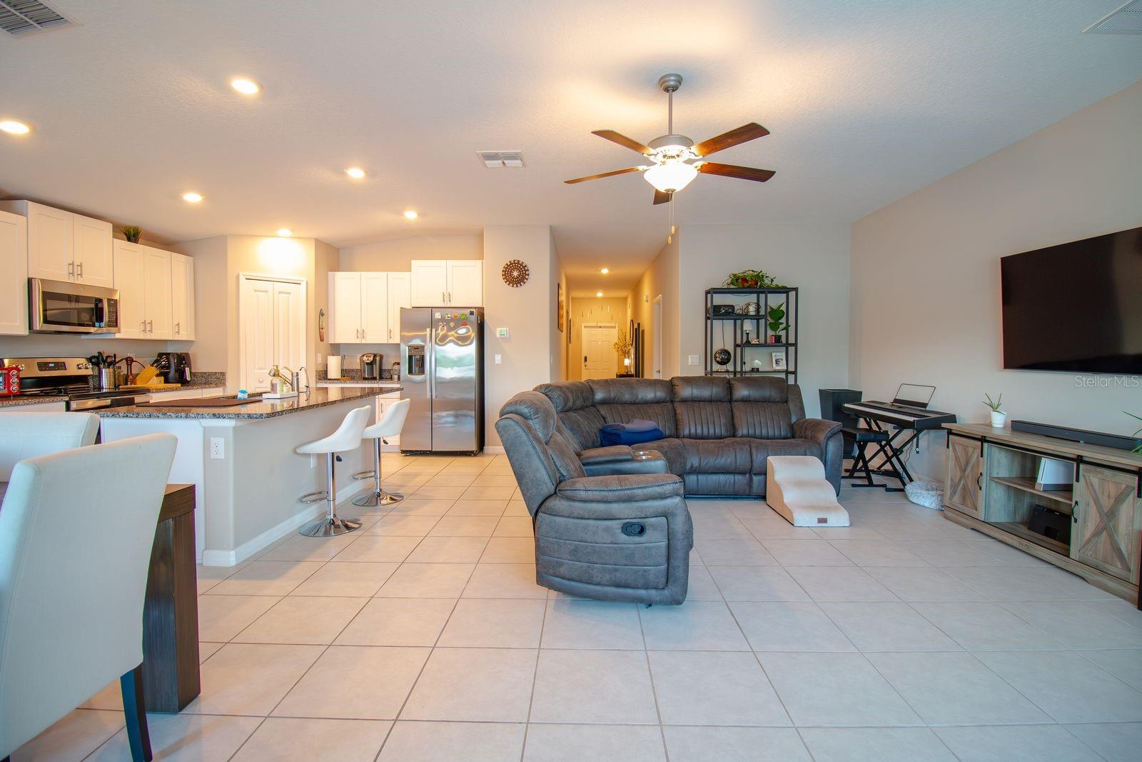 5466 BLUE AZURE DR
