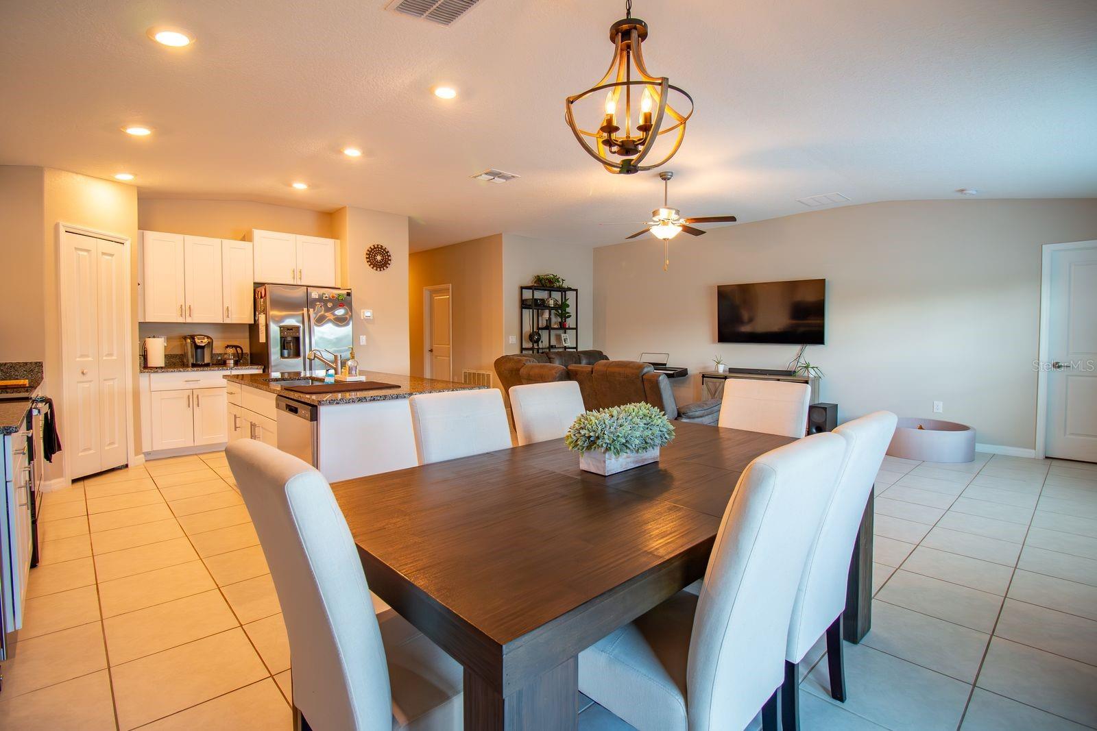 5466 BLUE AZURE DR