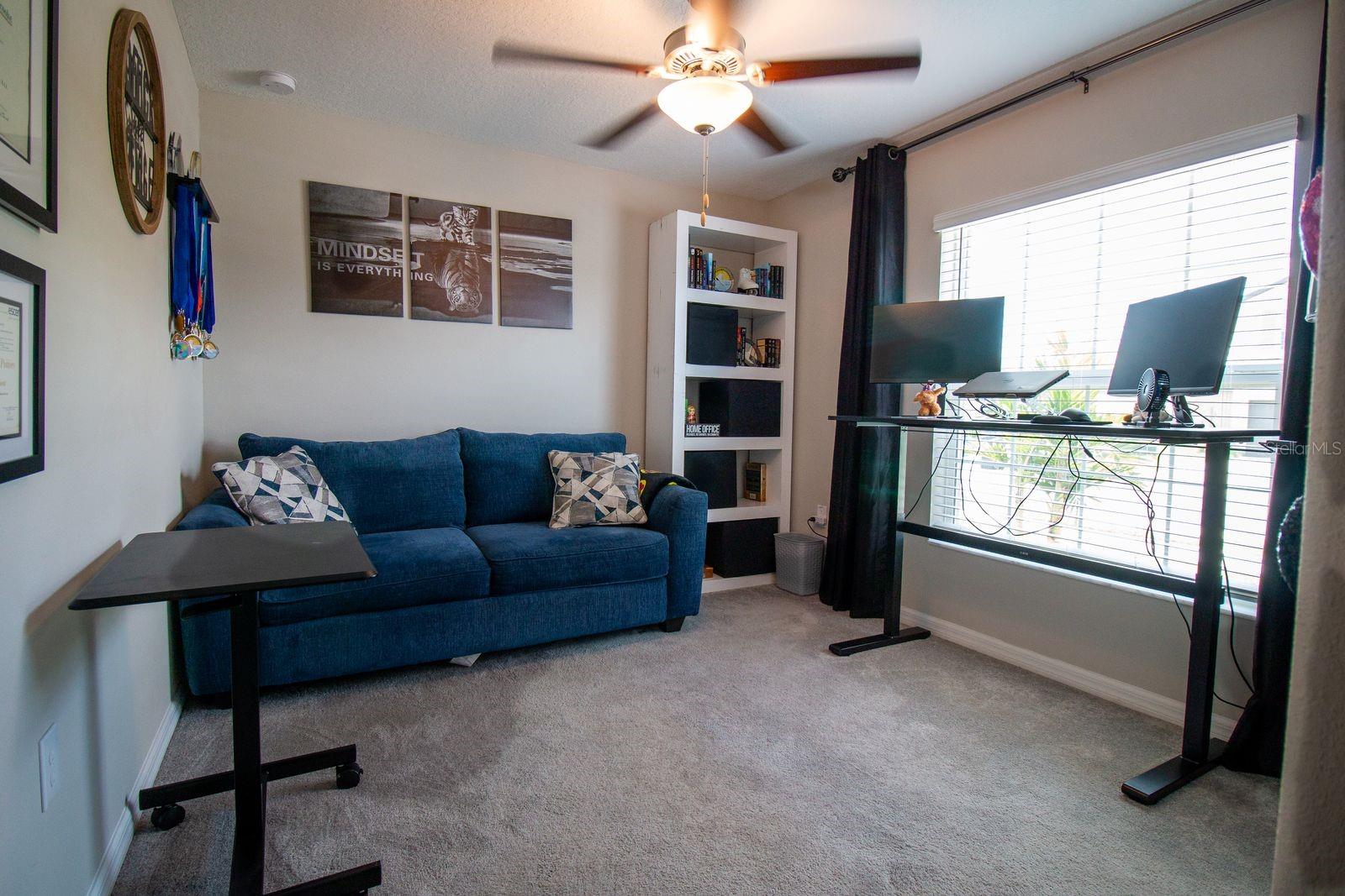 5466 BLUE AZURE DR
