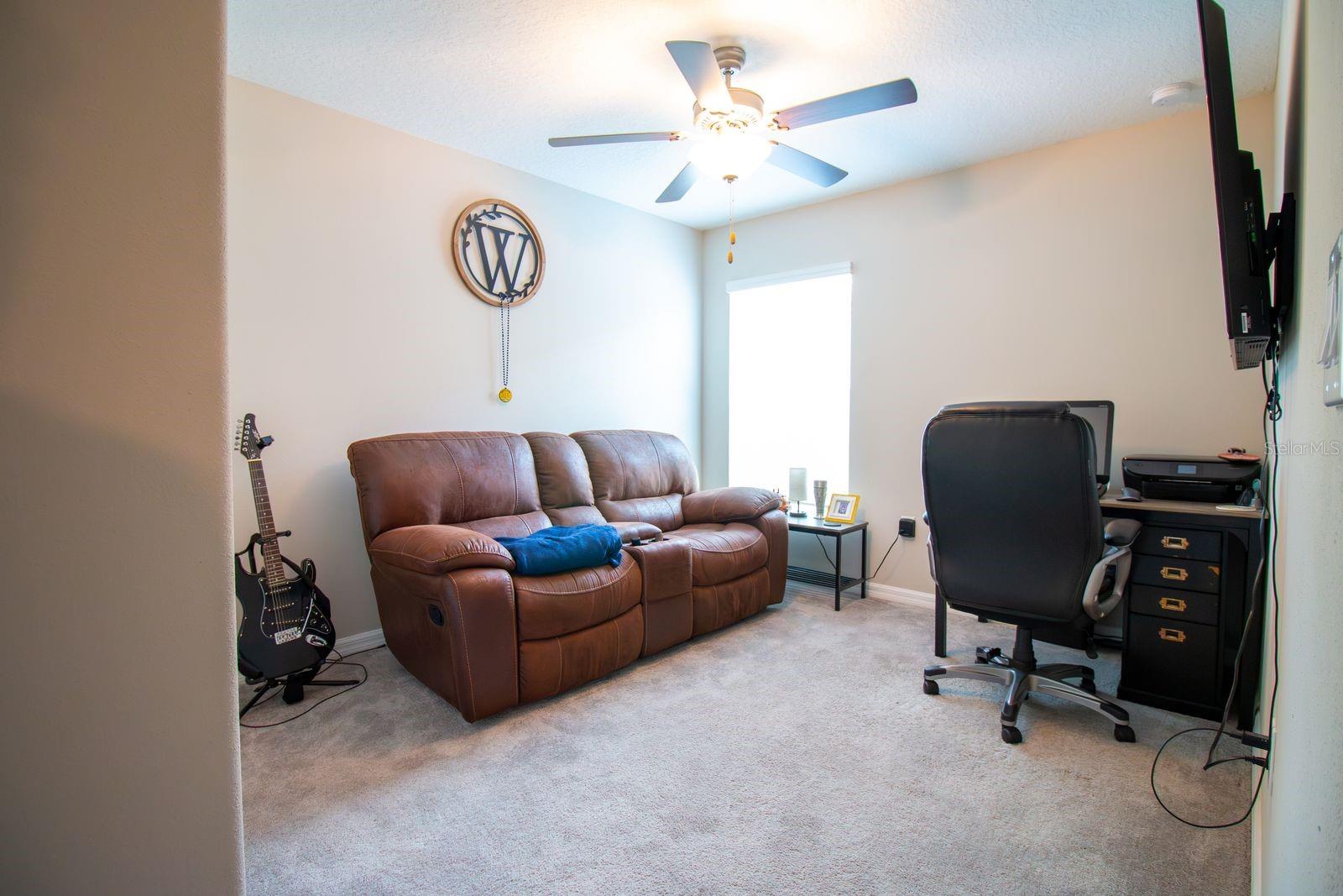 5466 BLUE AZURE DR