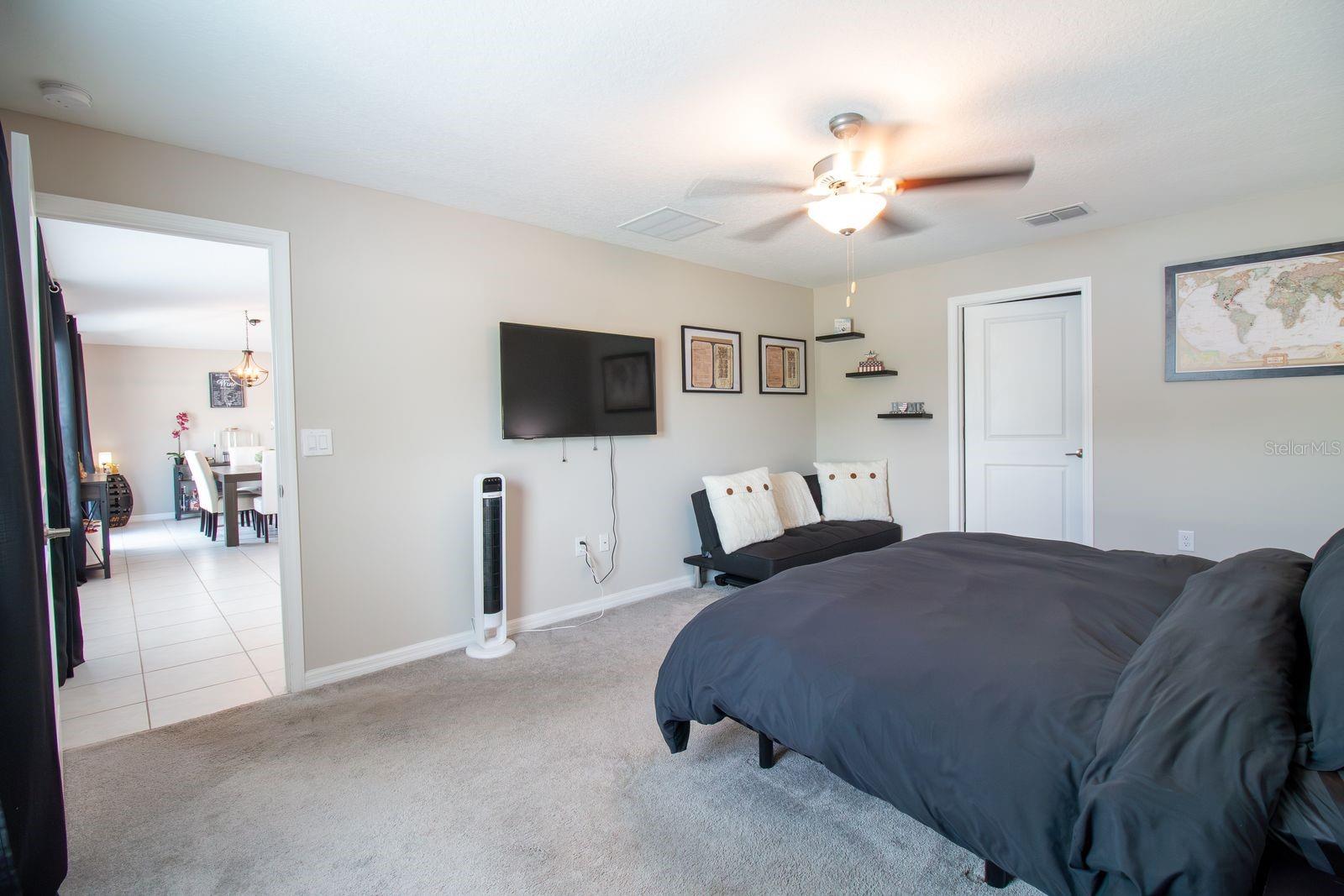 5466 BLUE AZURE DR