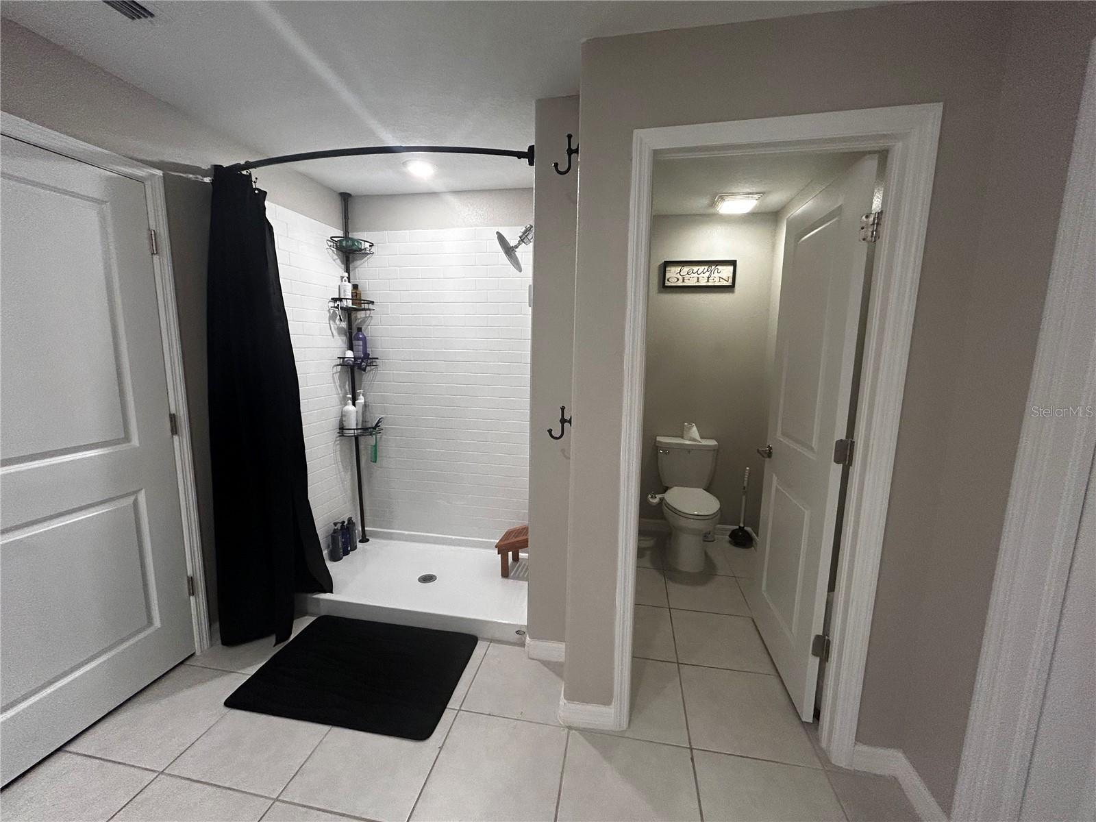 5466 BLUE AZURE DR