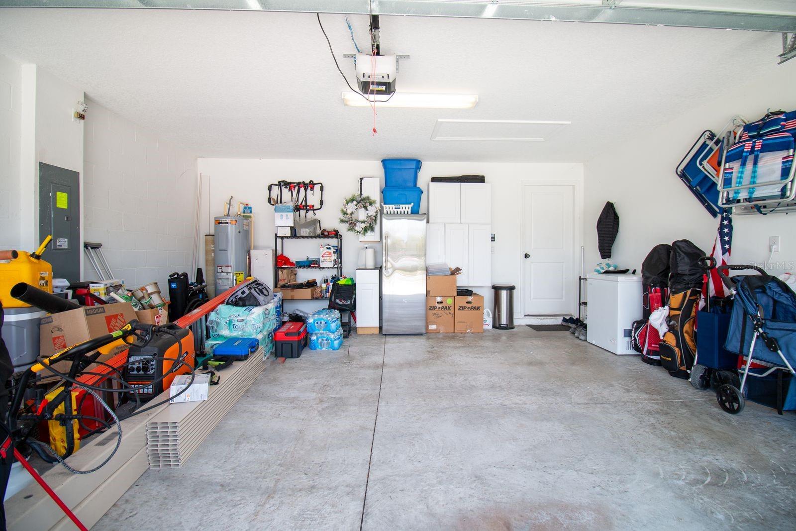 5466 BLUE AZURE DR