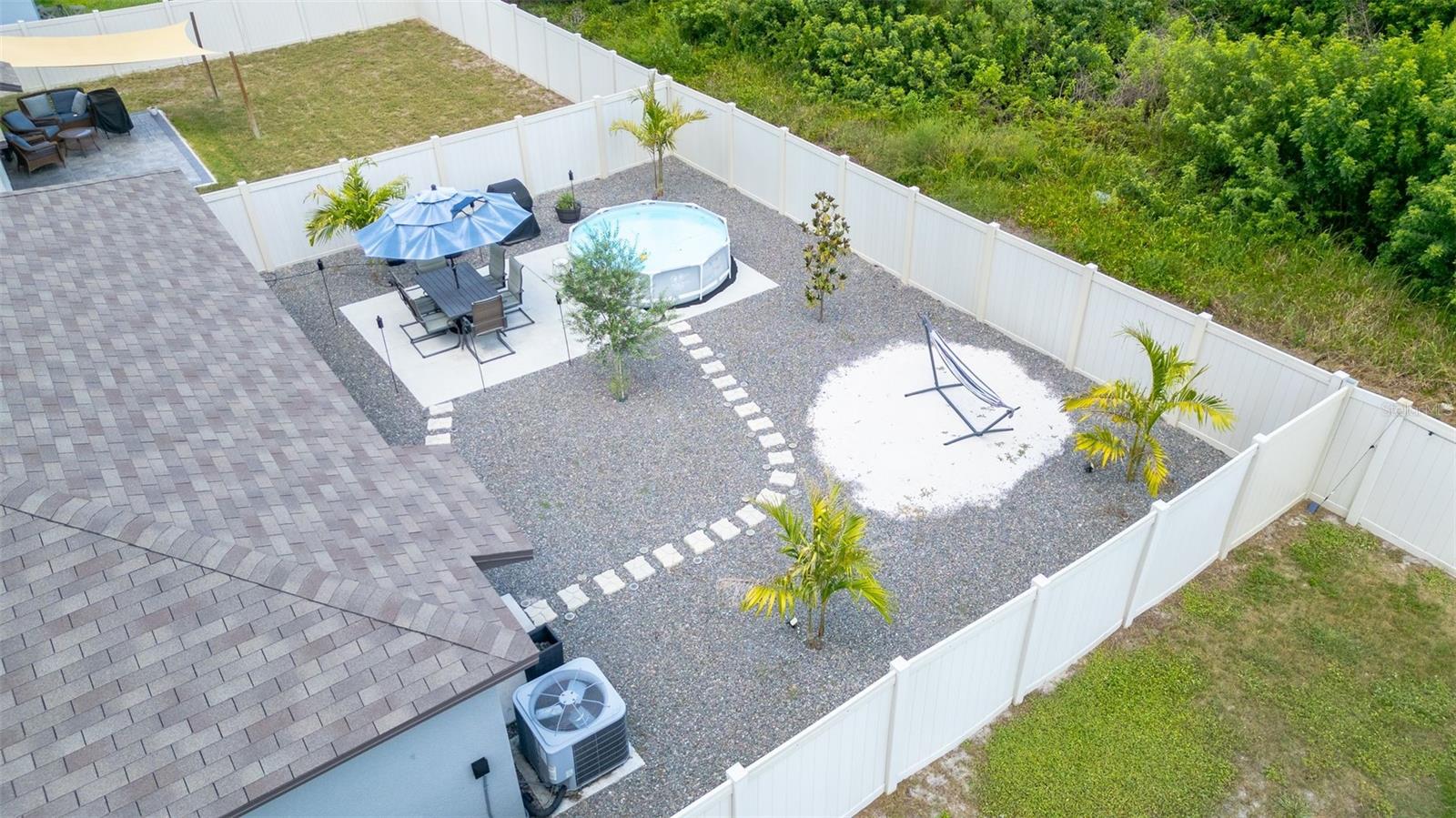 5466 BLUE AZURE DR
